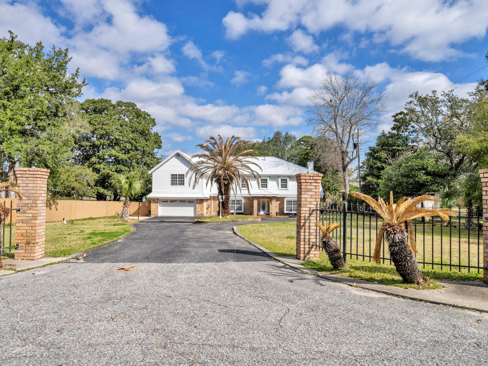 315 Vaughan Street NW Waterfront - Residential