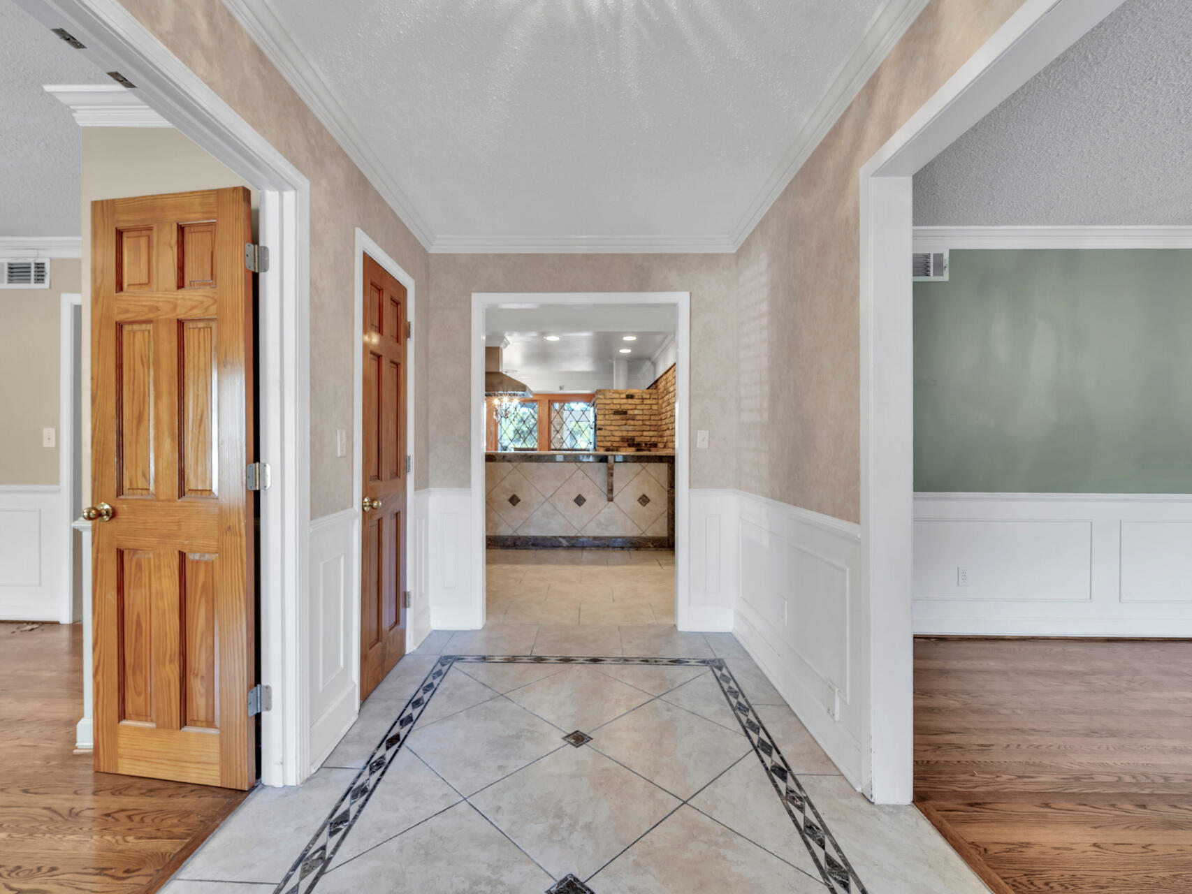 315 Vaughan Street NW Waterfront - Residential