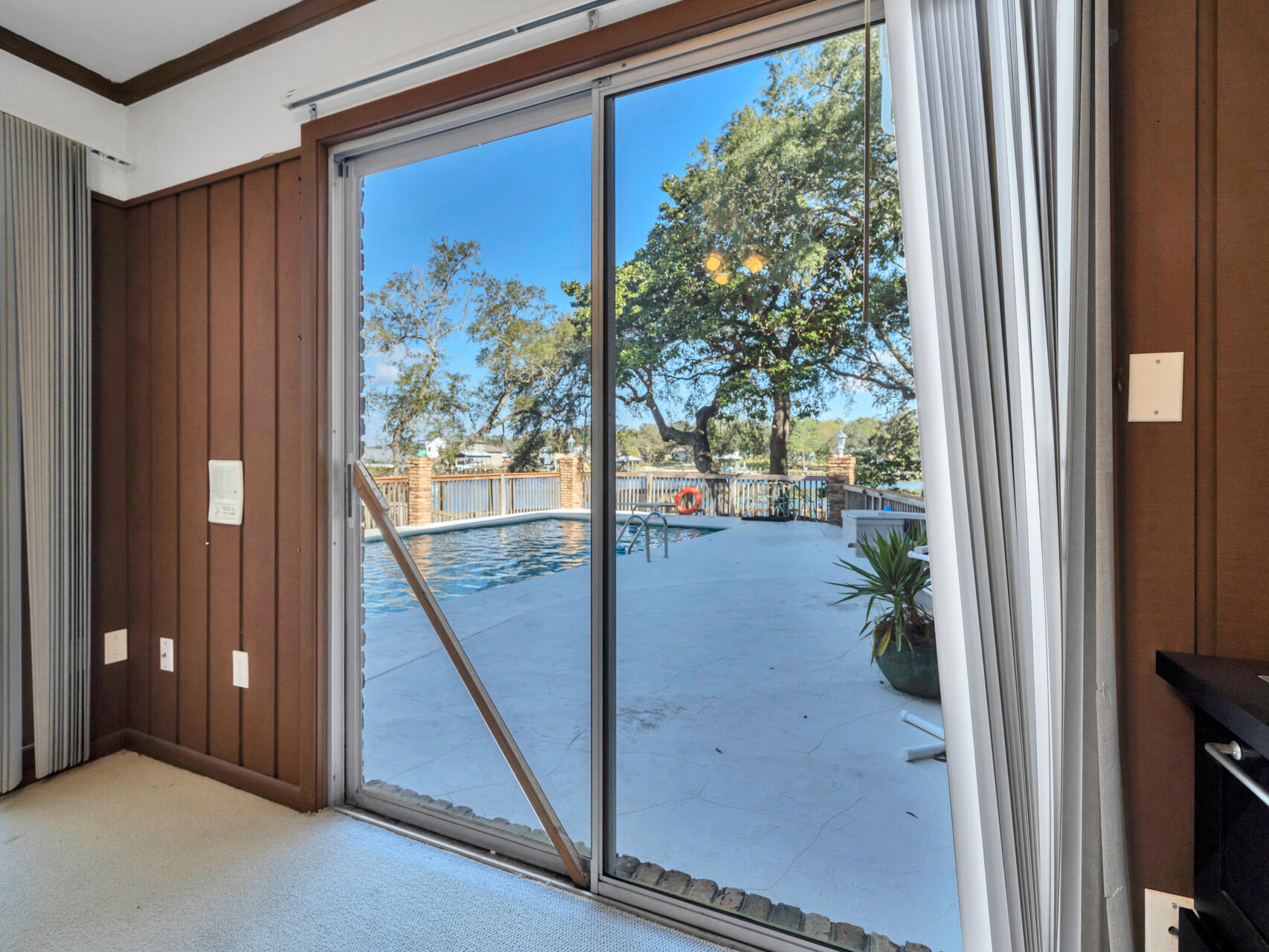 315 Vaughan Street NW Waterfront - Residential