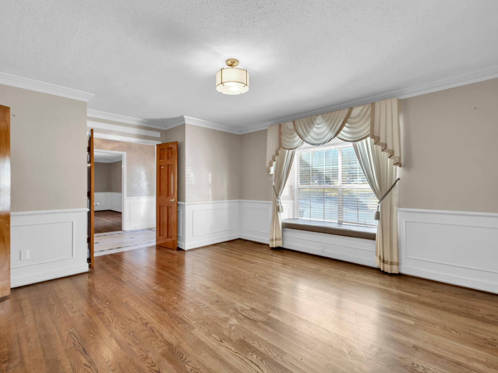 315 Vaughan Street NW Waterfront - Residential