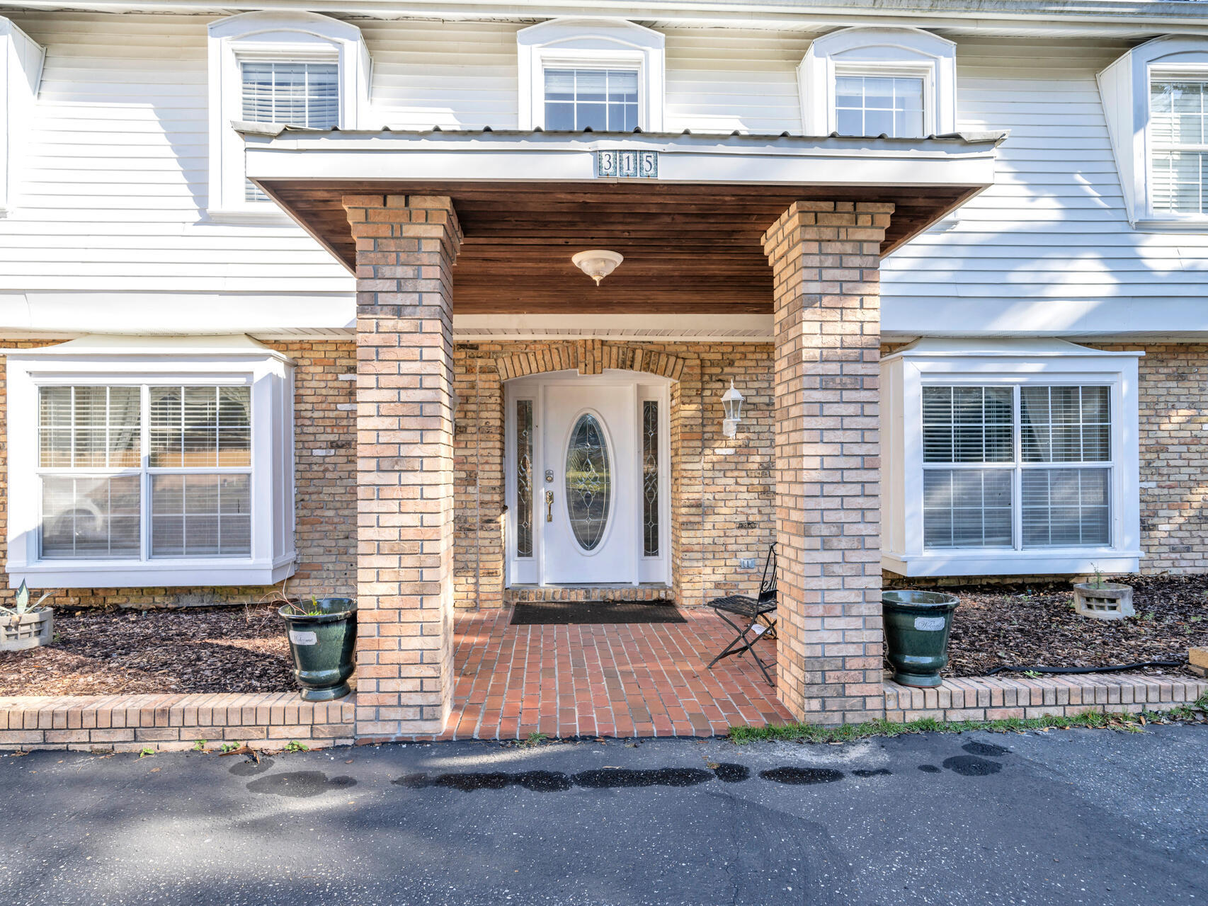 315 Vaughan Street NW Waterfront - Residential