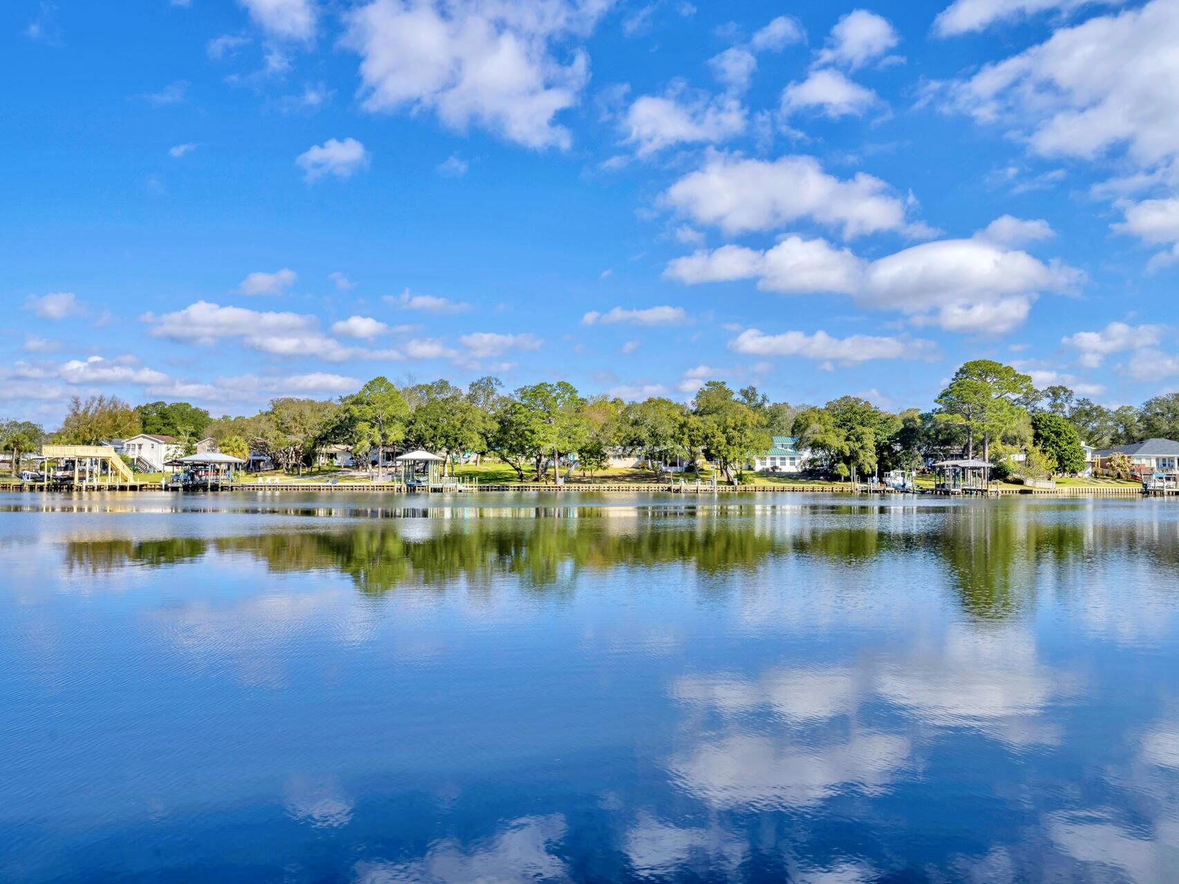 315 Vaughan Street NW Waterfront - Residential