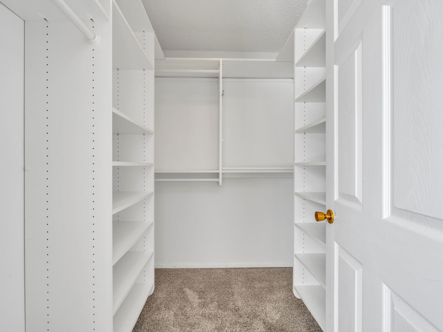 315 Vaughan Street NW Waterfront - Residential