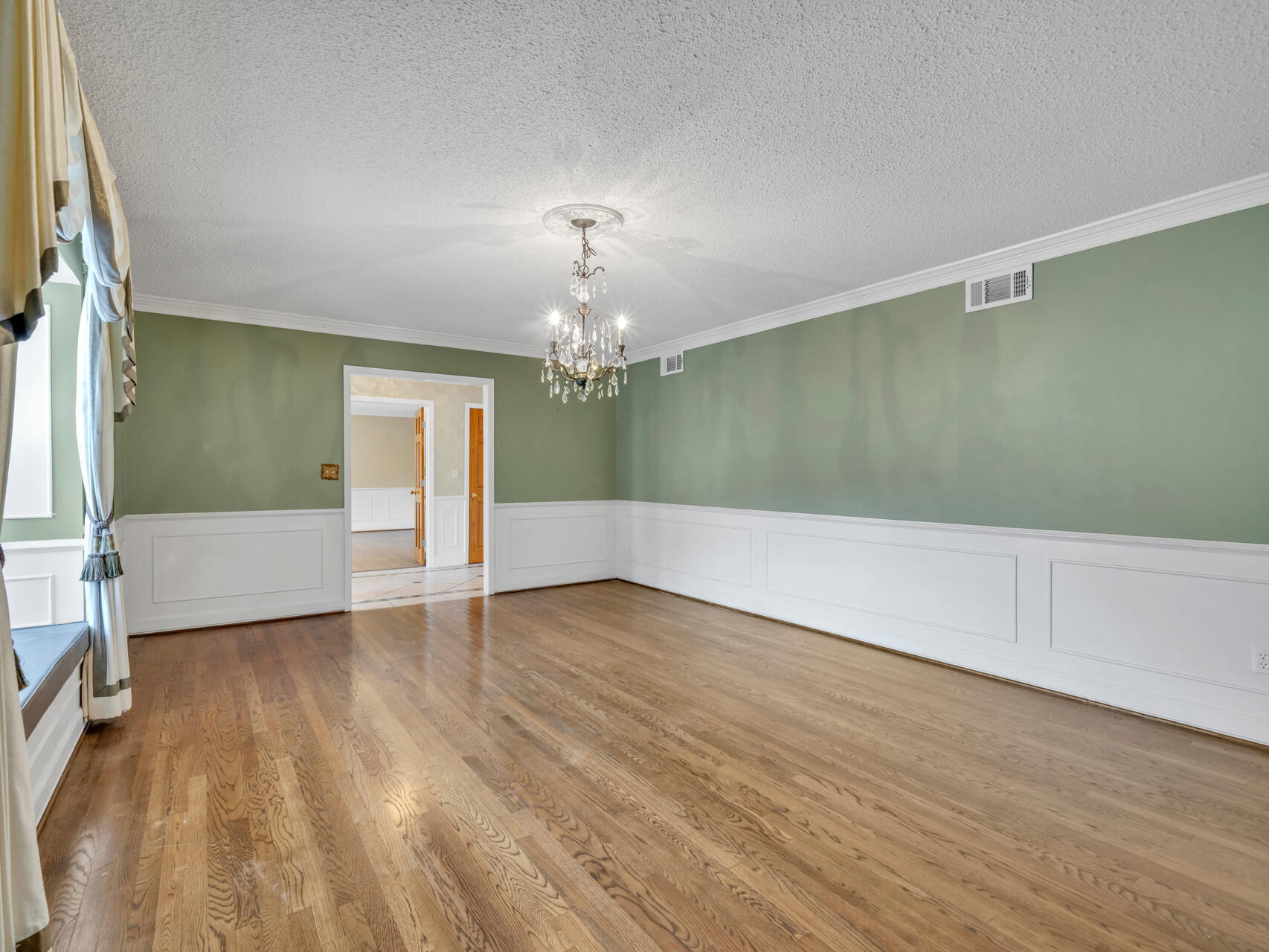 315 Vaughan Street NW Waterfront - Residential