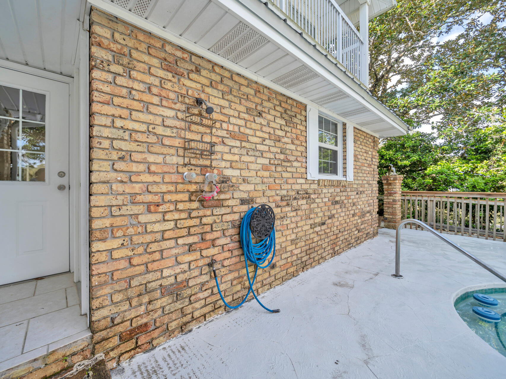 315 Vaughan Street NW Waterfront - Residential