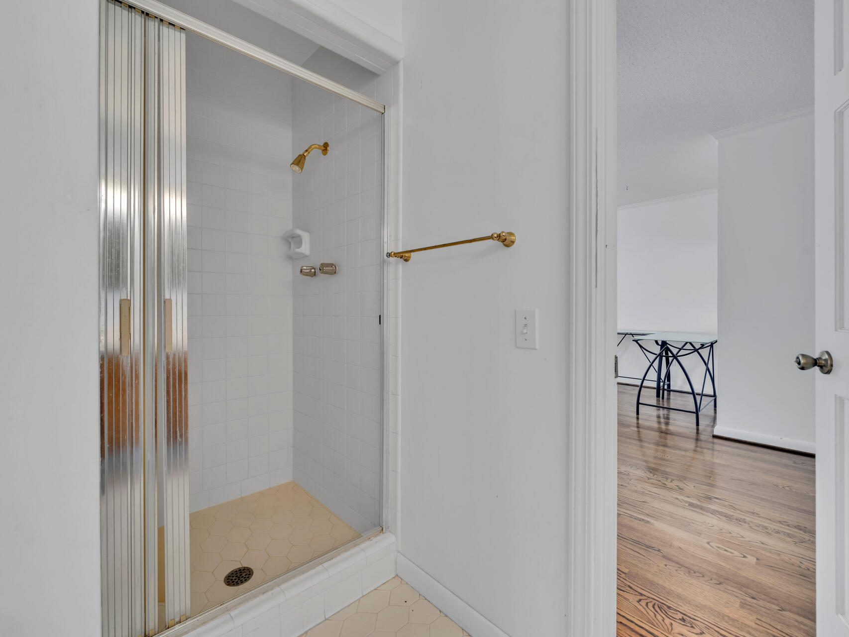 315 Vaughan Street NW Waterfront - Residential