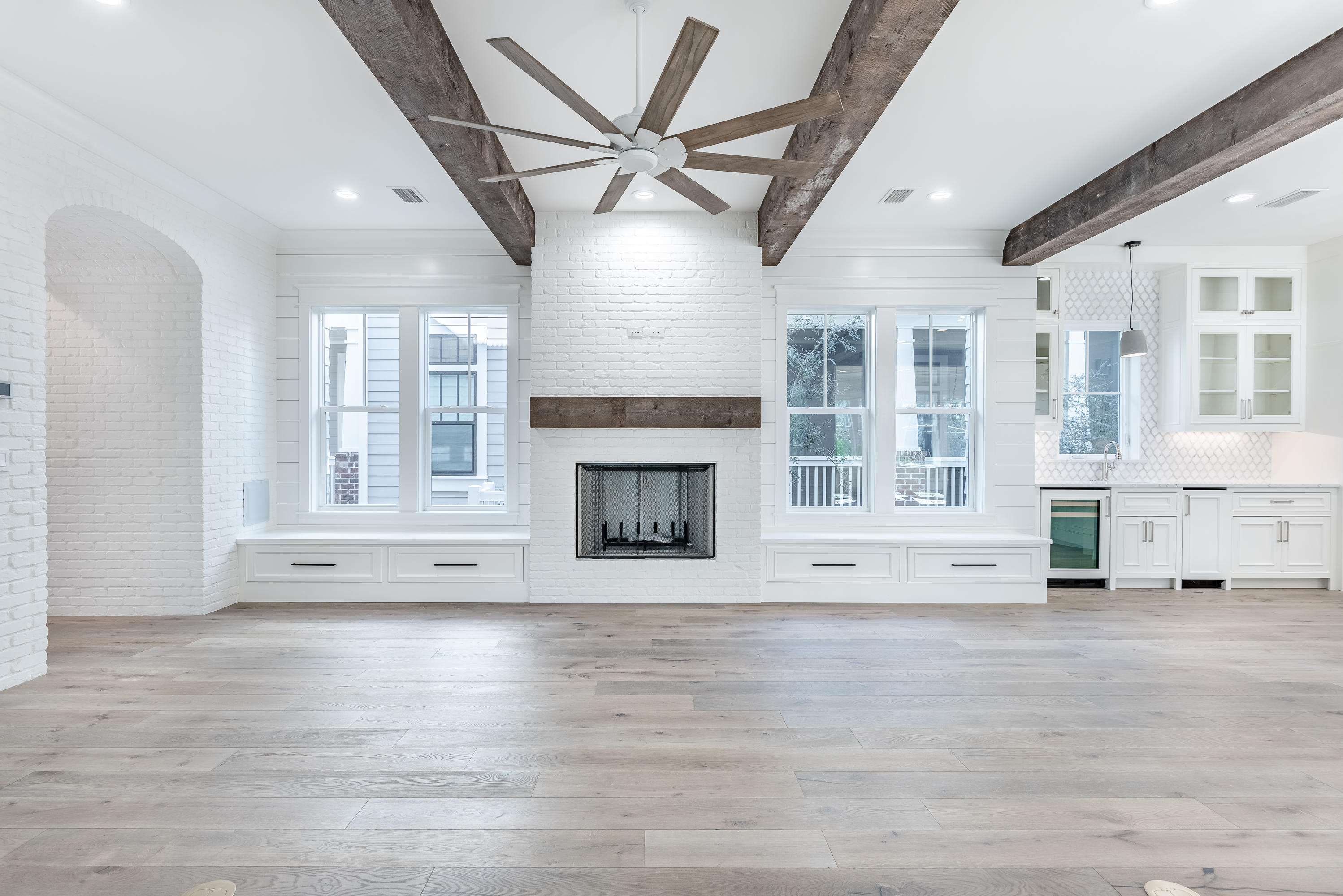 FOREST LAKES - Residential