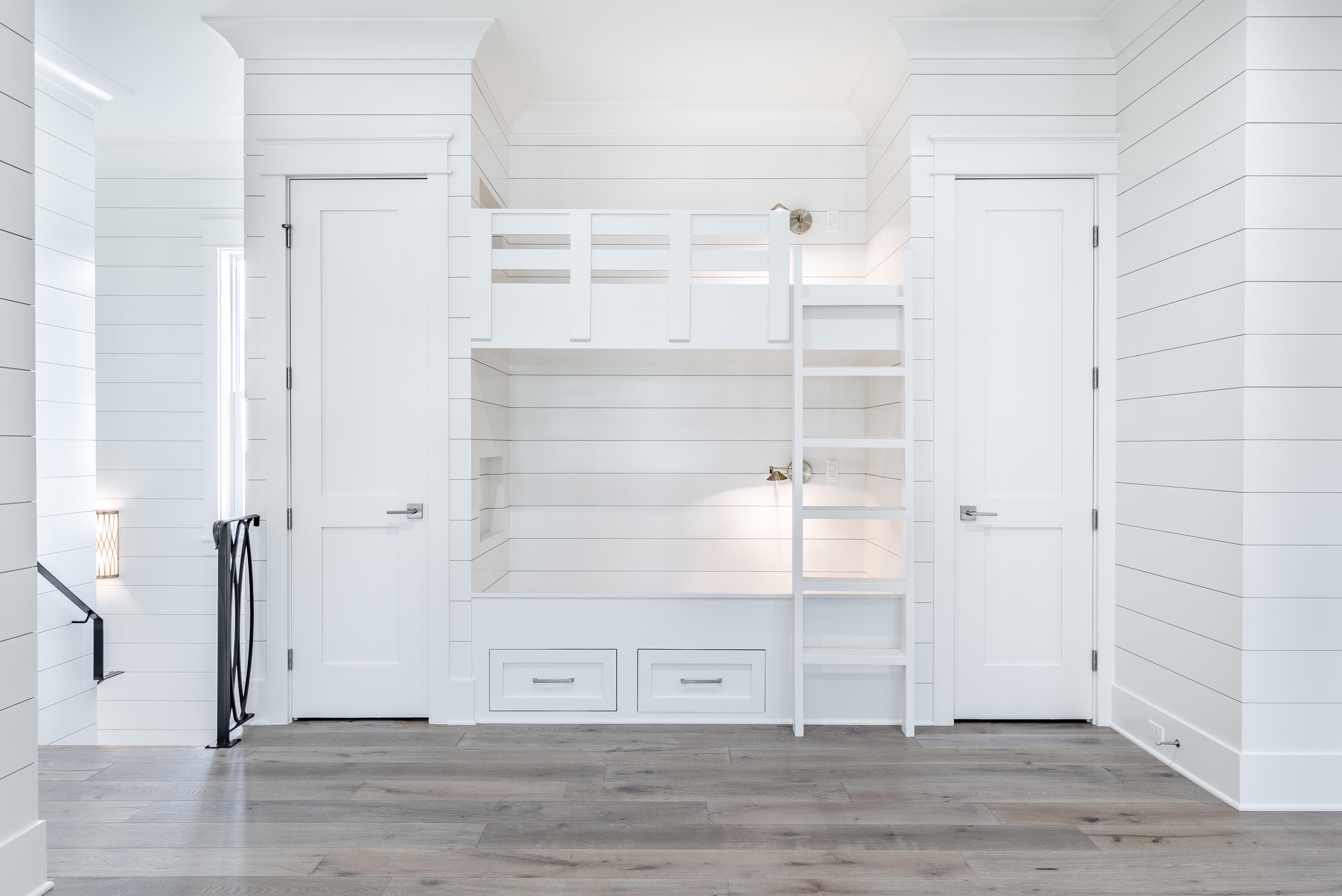 FOREST LAKES - Residential