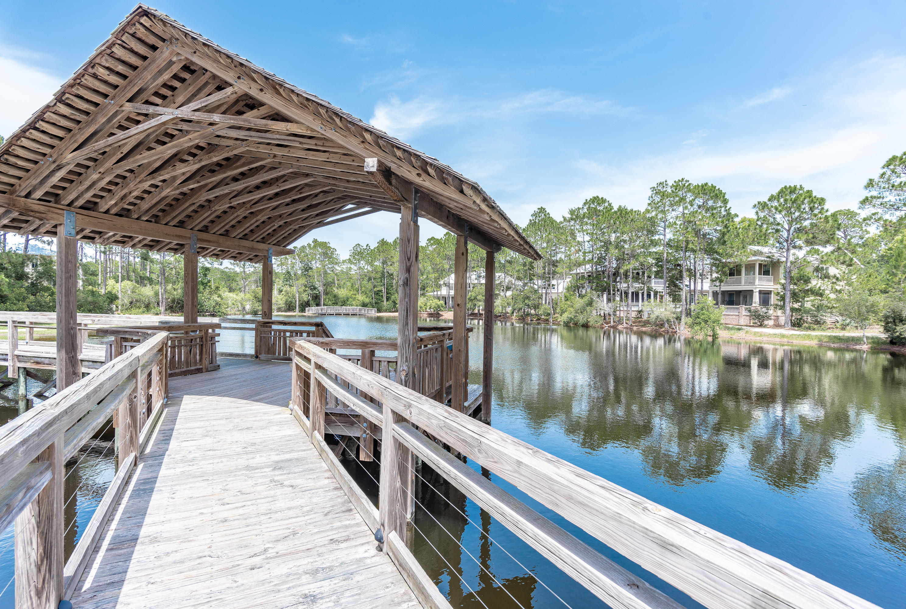 FOREST LAKES - Residential