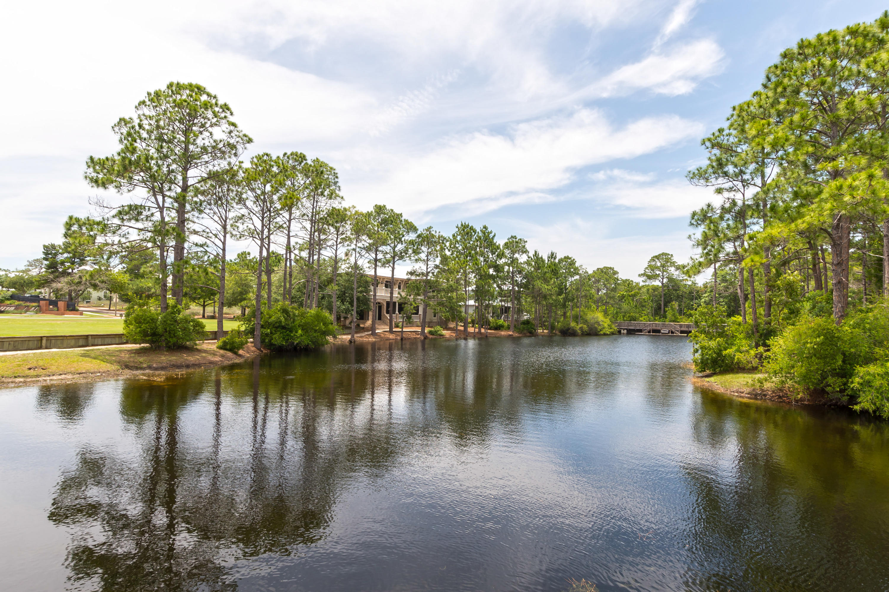 FOREST LAKES - Residential