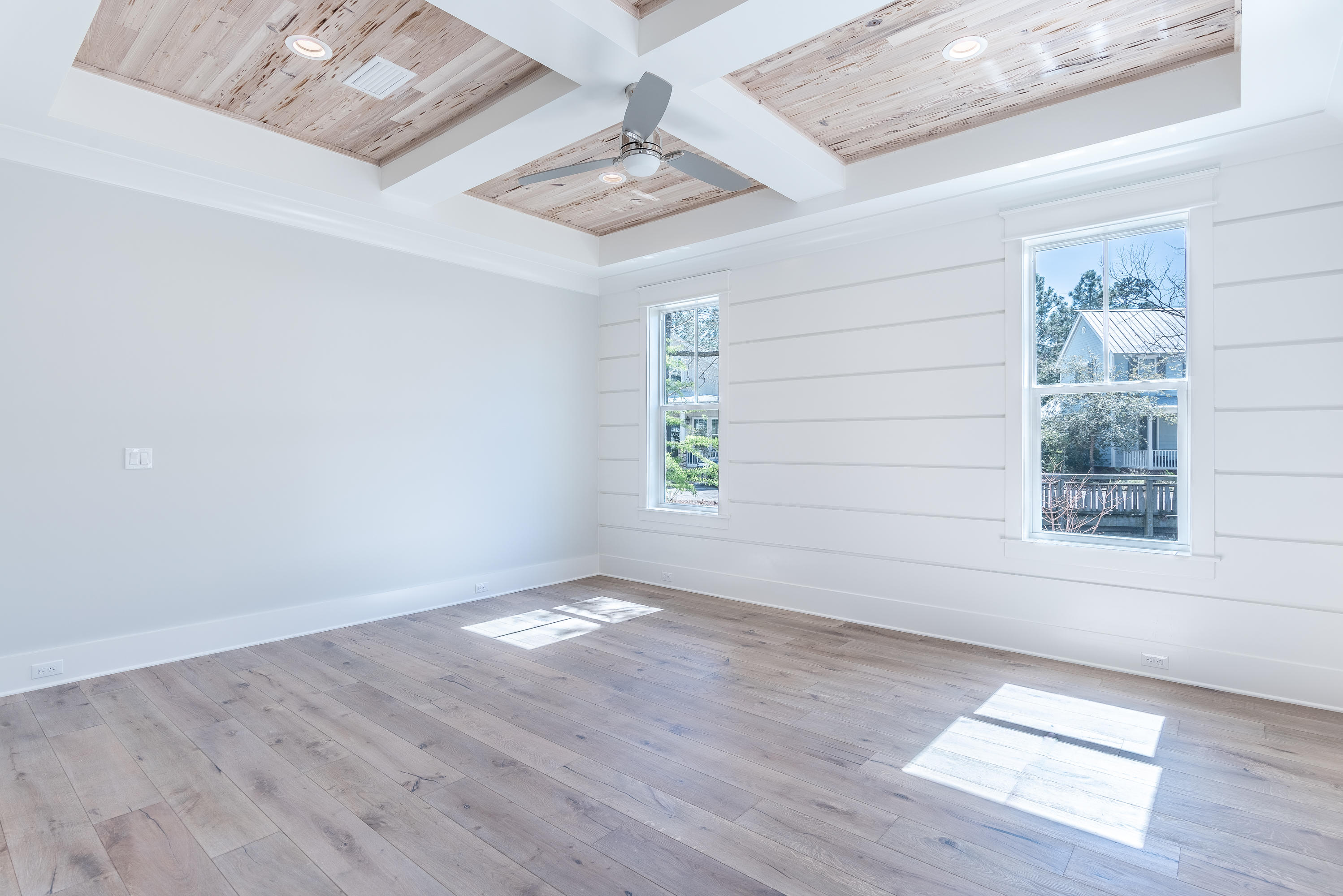 FOREST LAKES - Residential