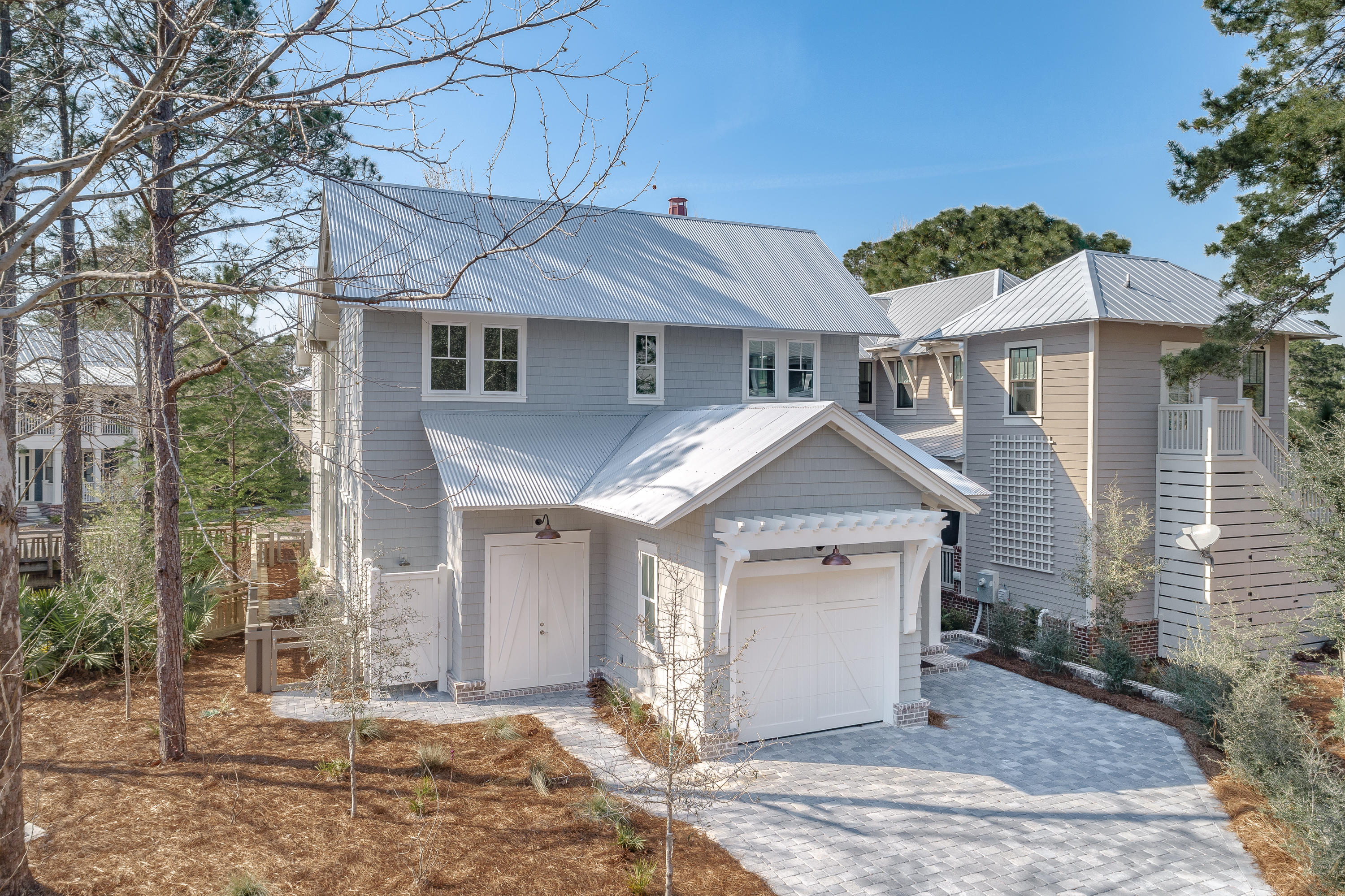 FOREST LAKES - Residential