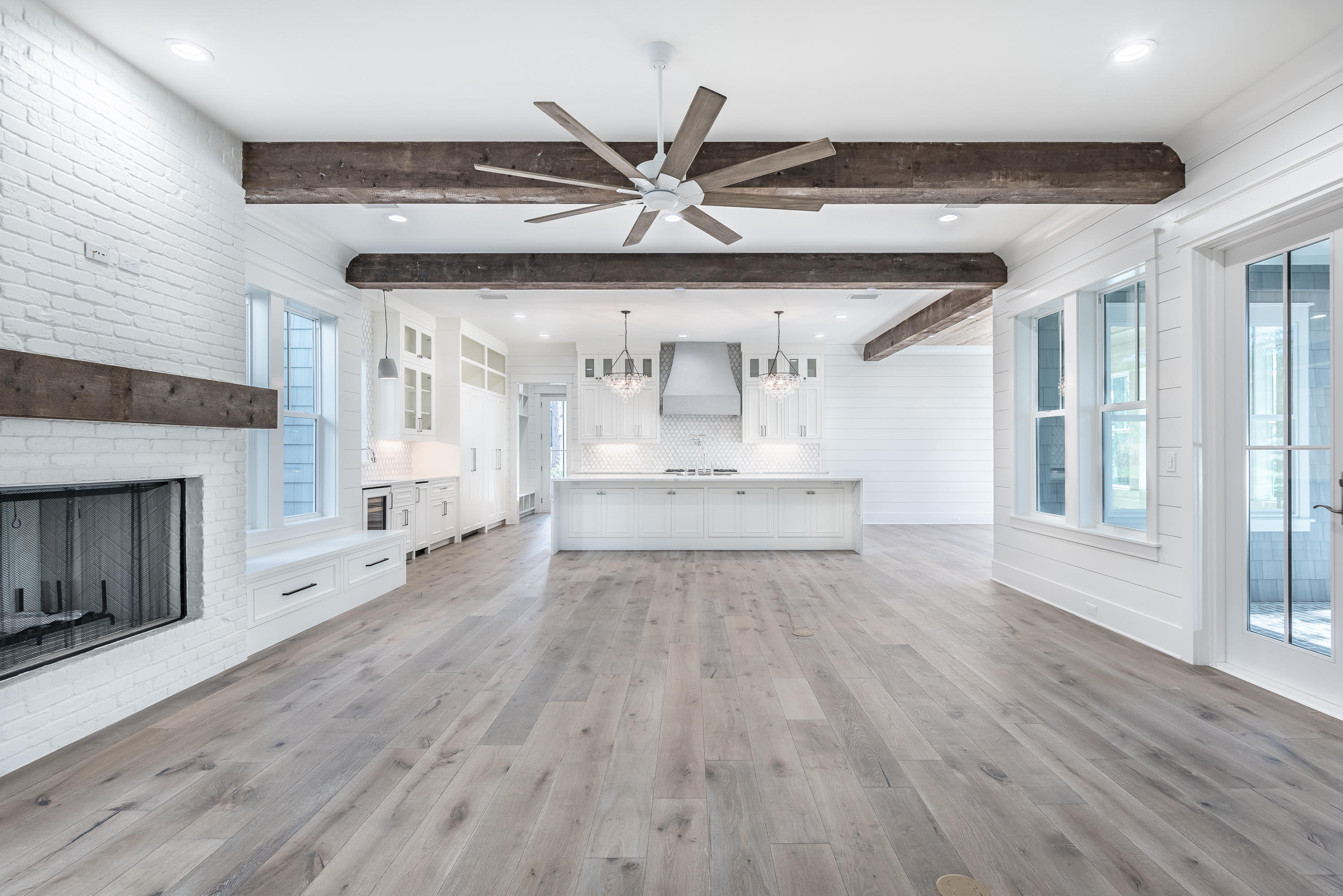 FOREST LAKES - Residential