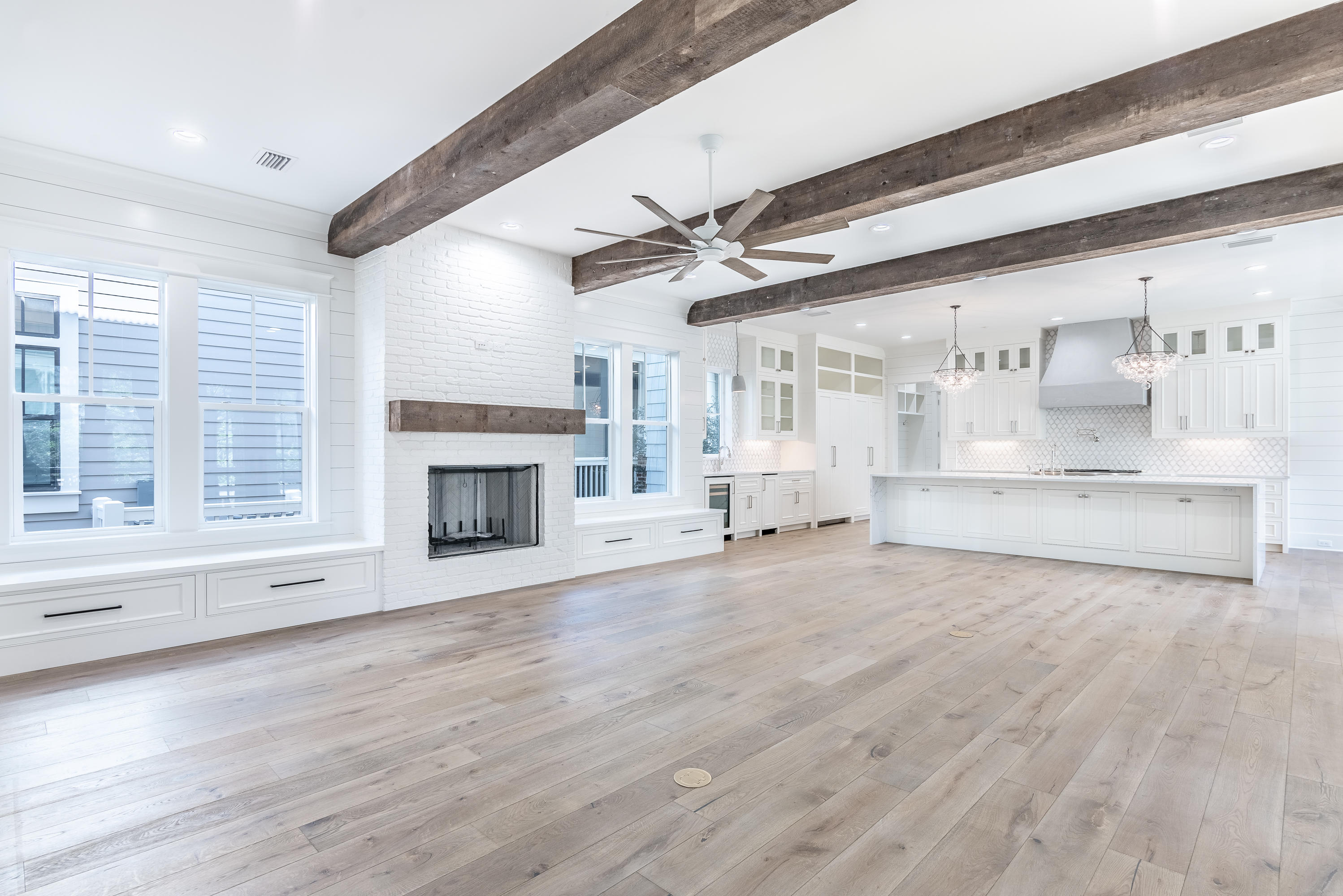 FOREST LAKES - Residential