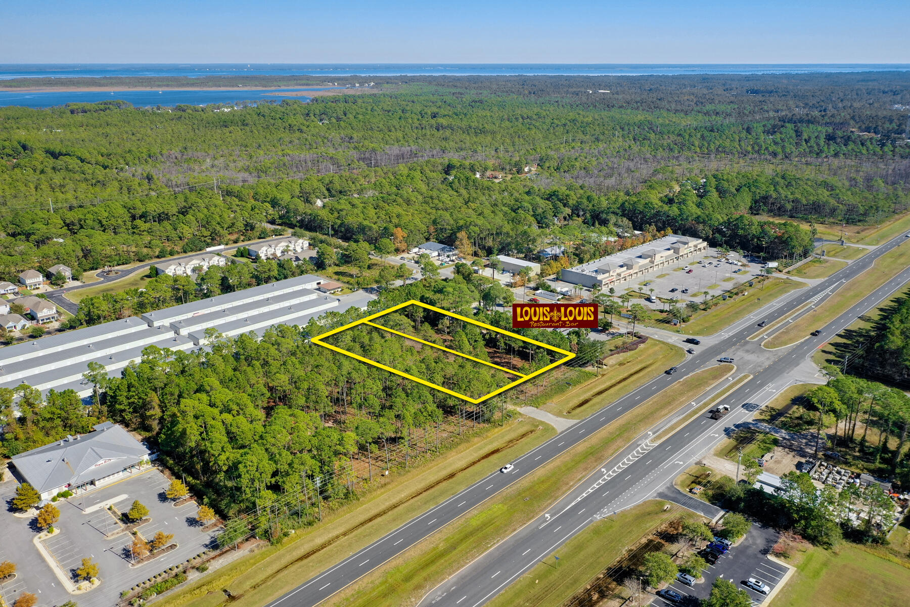 METES & BOUNDS - Land