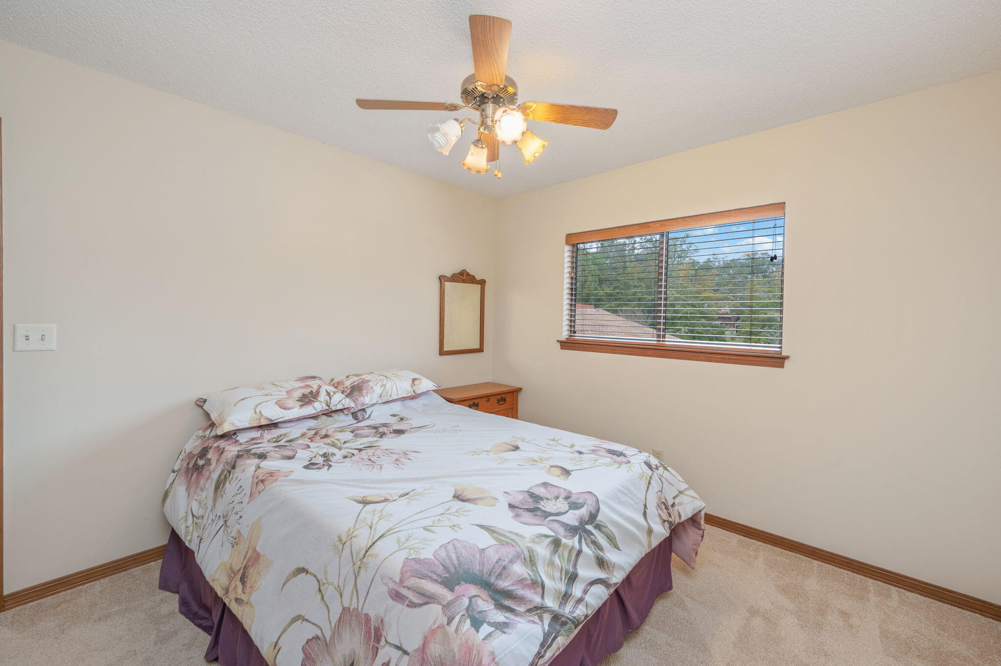 HIDDEN COVE T/H - Residential