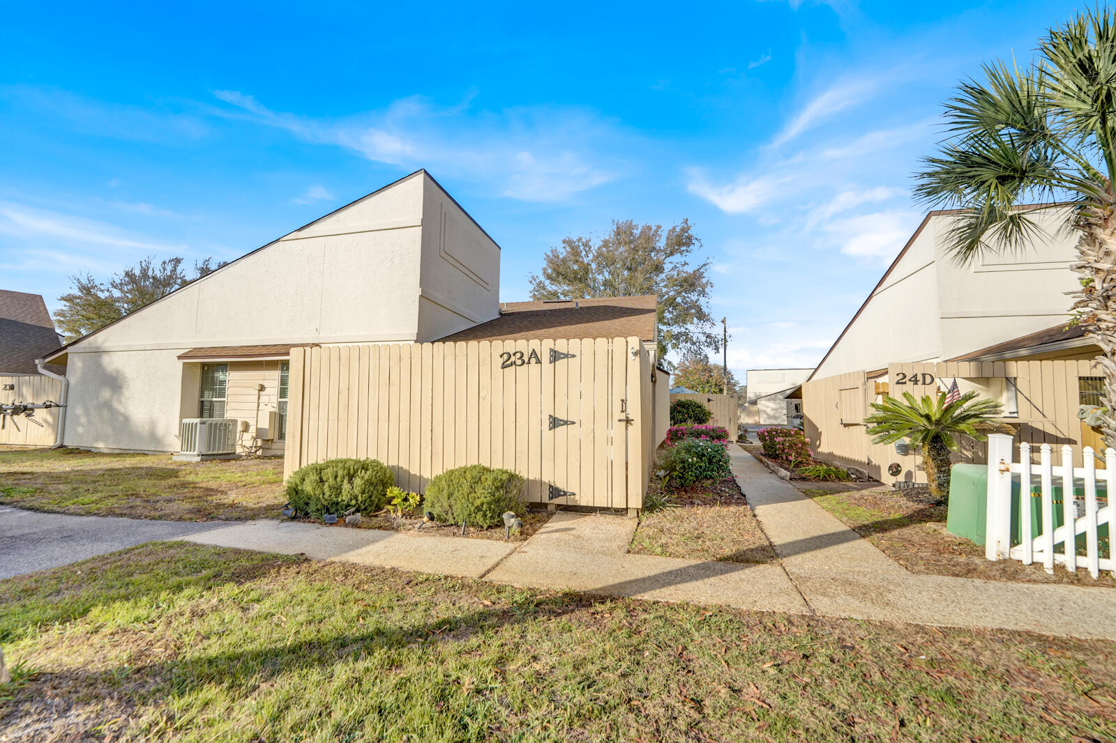 HORIZON SOUTH 1 CONDO - Residential