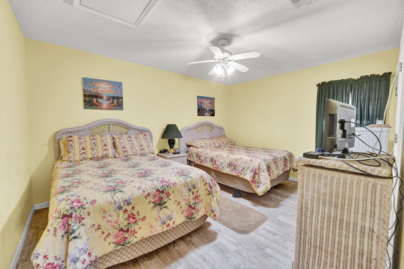 HORIZON SOUTH 1 CONDO - Residential