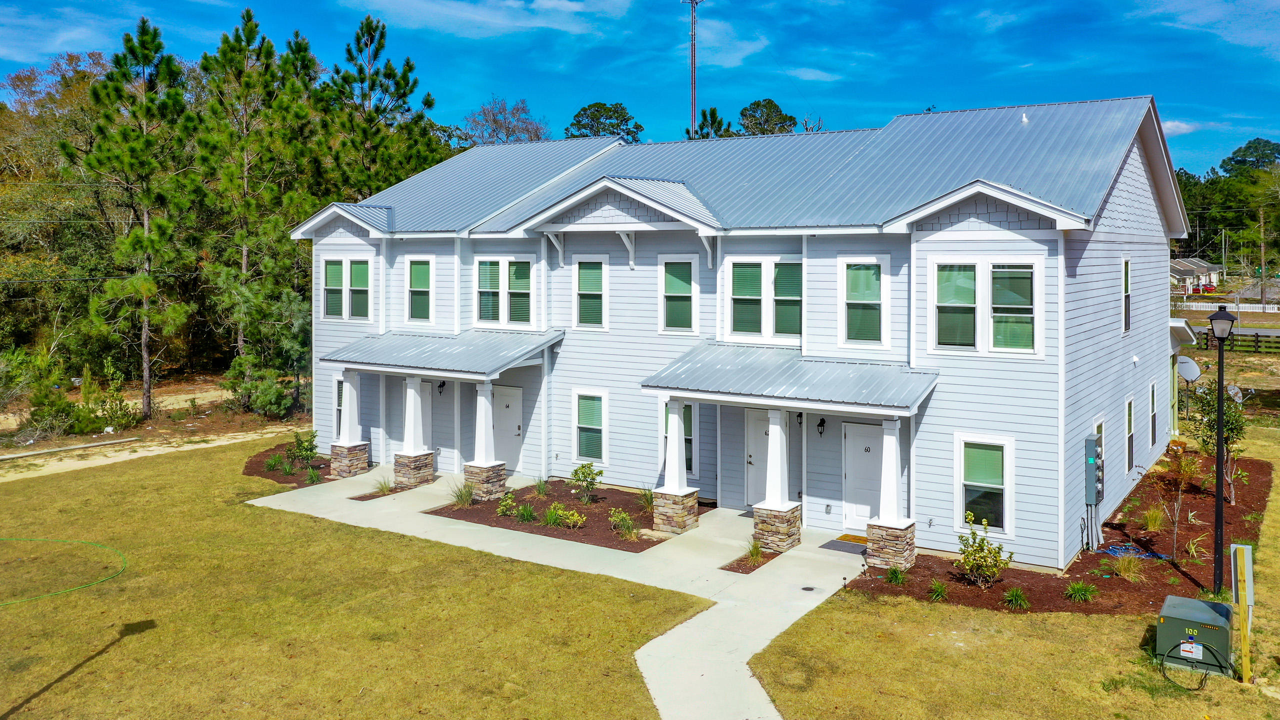 VERANDAS OF FREEPORT, THE - Residential Lease