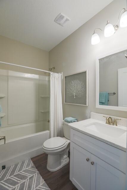 VERANDAS OF FREEPORT, THE - Residential Lease