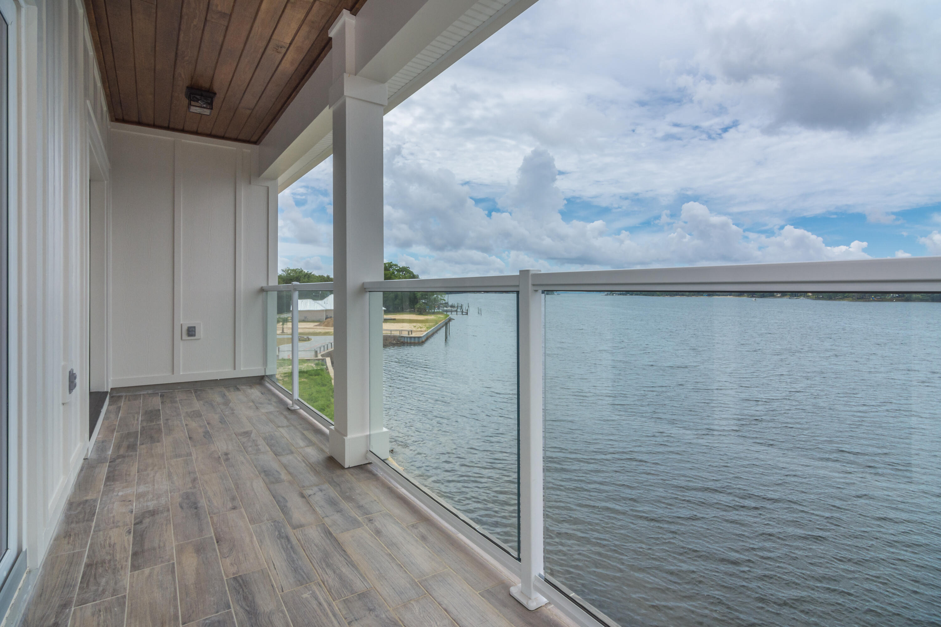 NICE NEW SUB - Residential