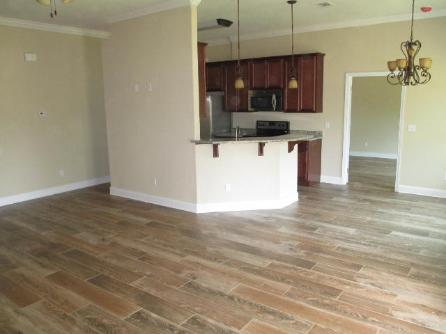 CRESENT SHORES - Residential