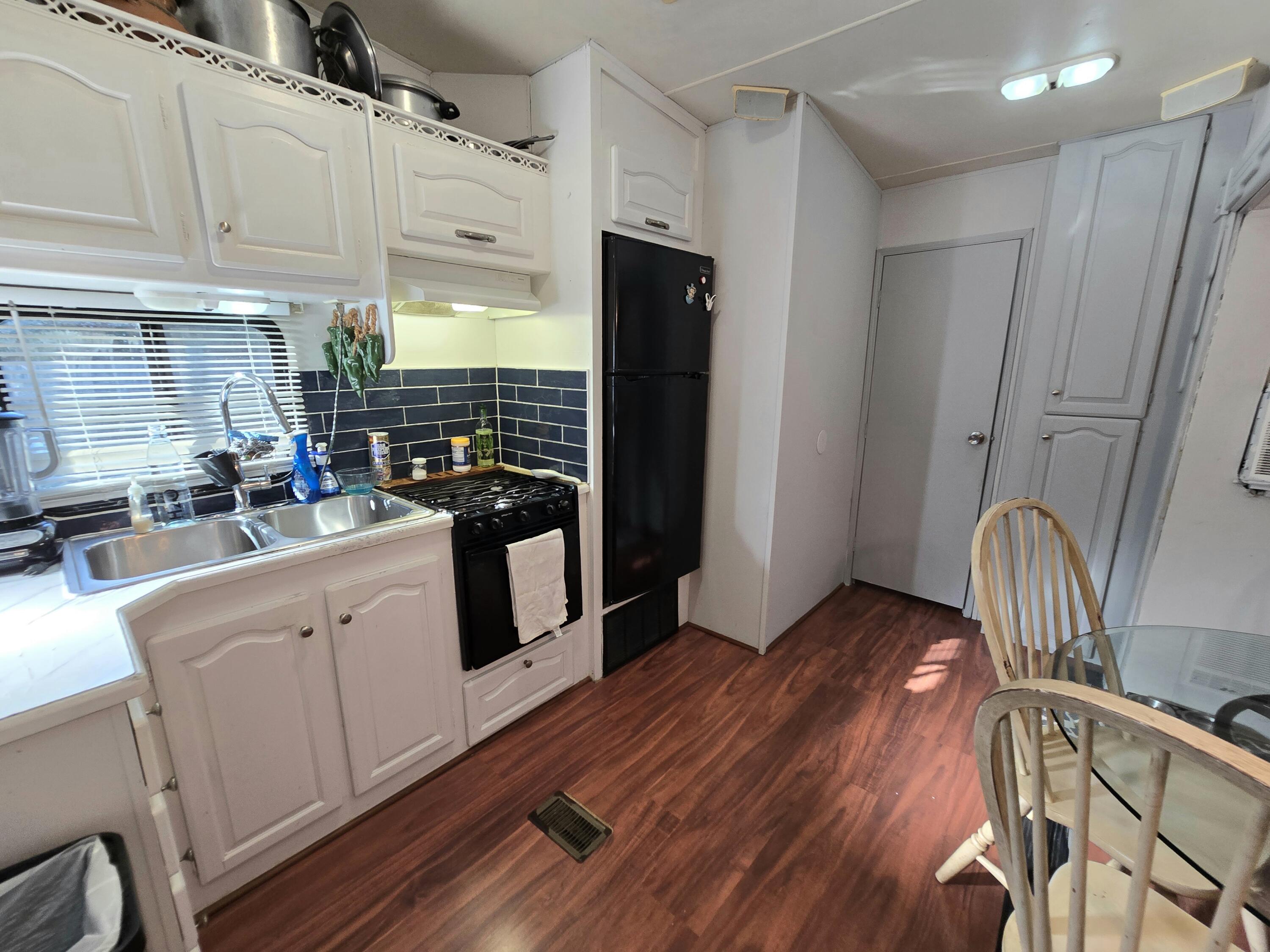 OAKWOOD HILLS UNIT 1 - Residential