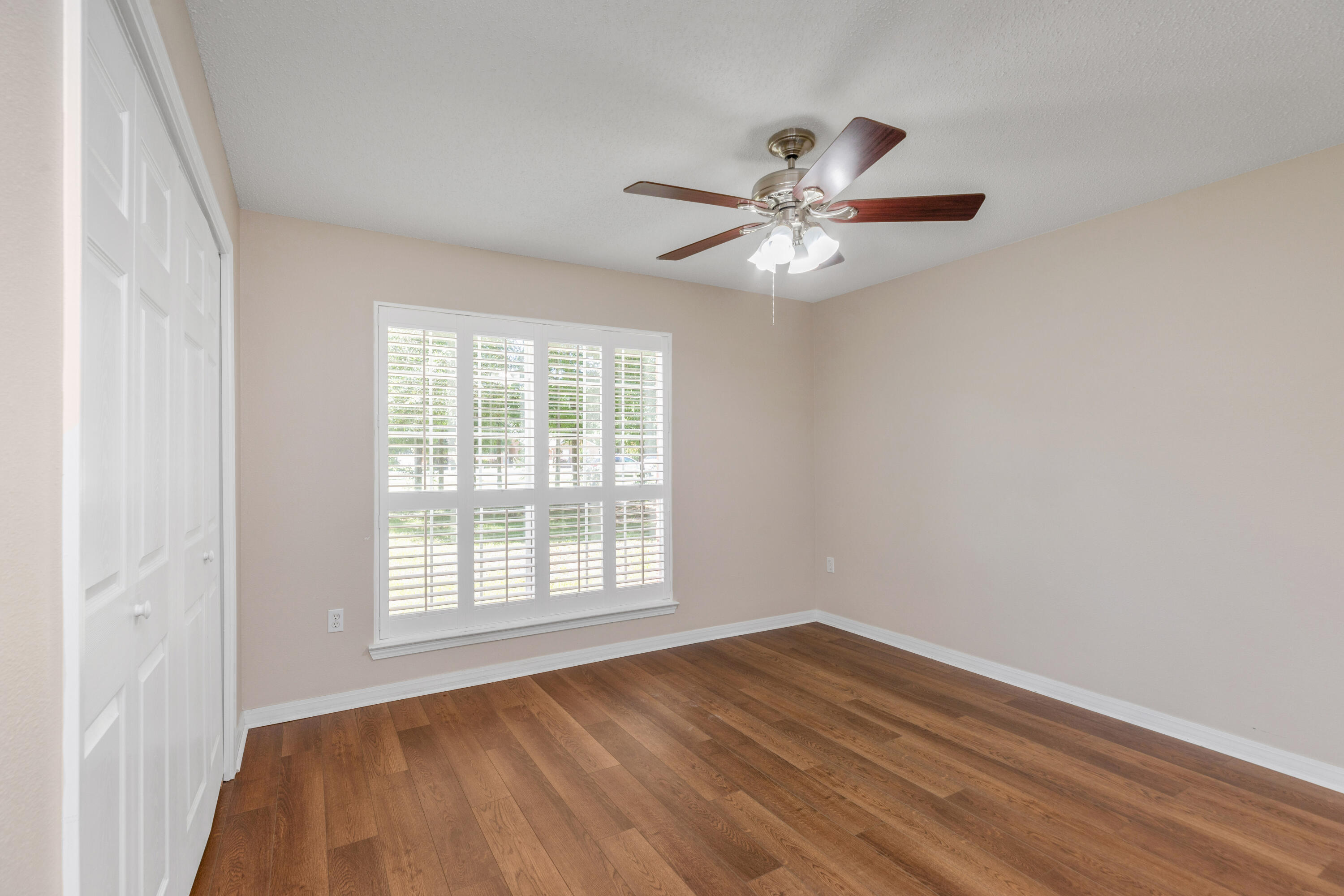 COUNTRYWOOD EST - Residential