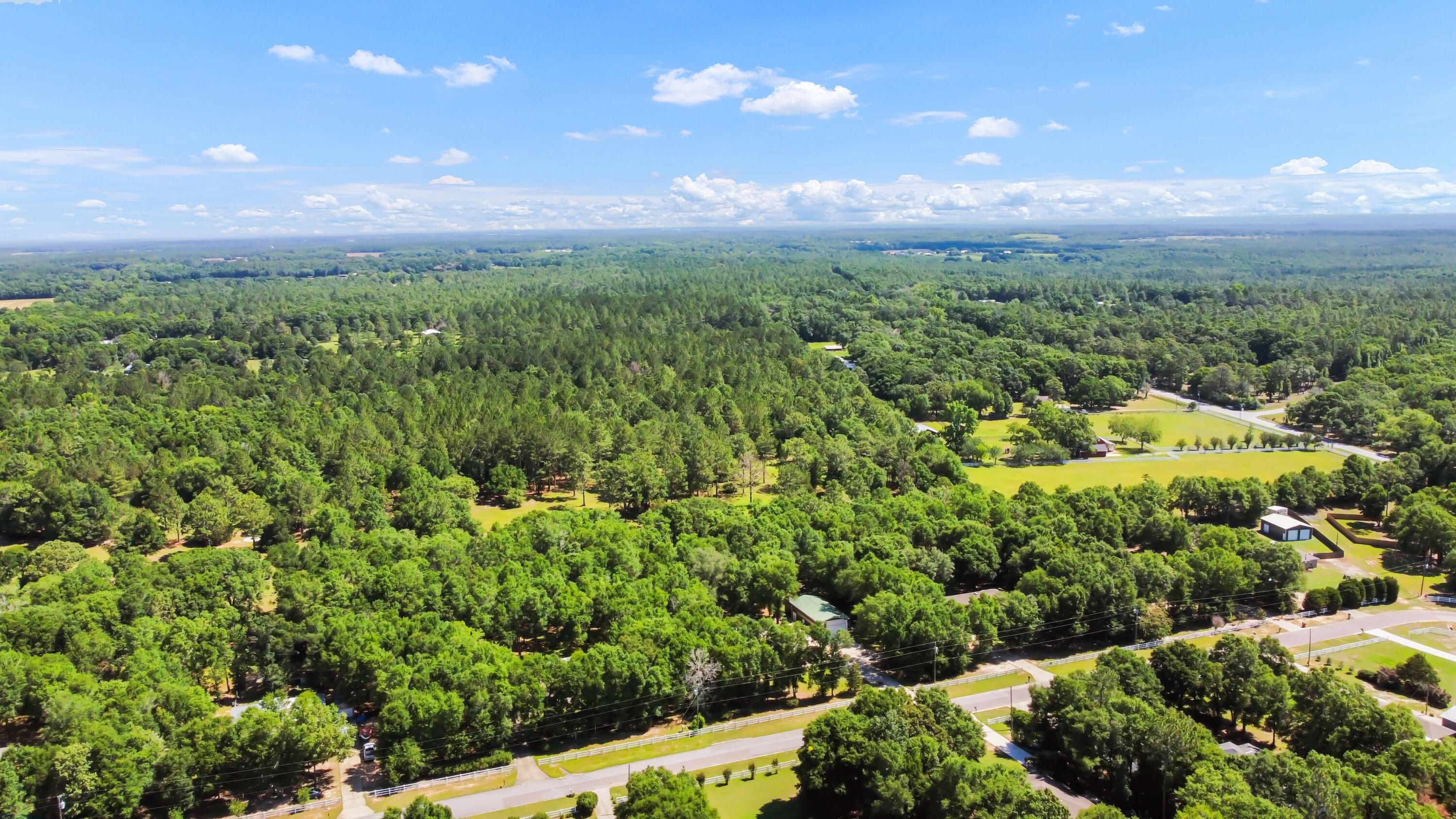 COUNTRYWOOD EST - Residential