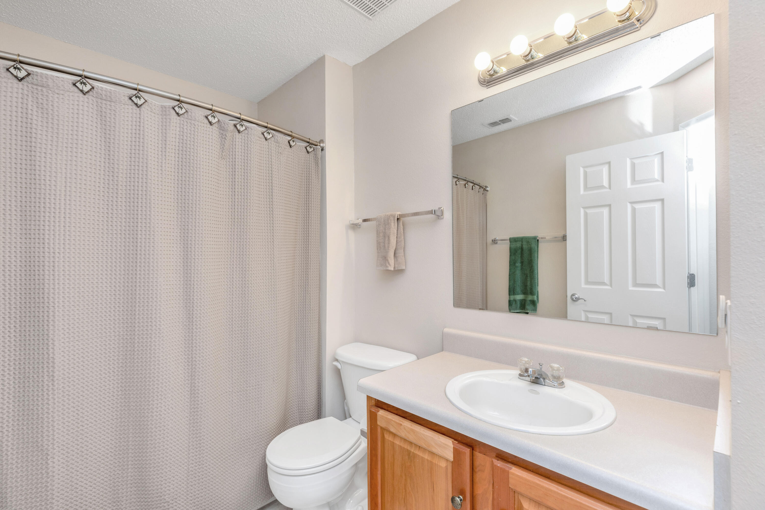 COUNTRYWOOD EST - Residential