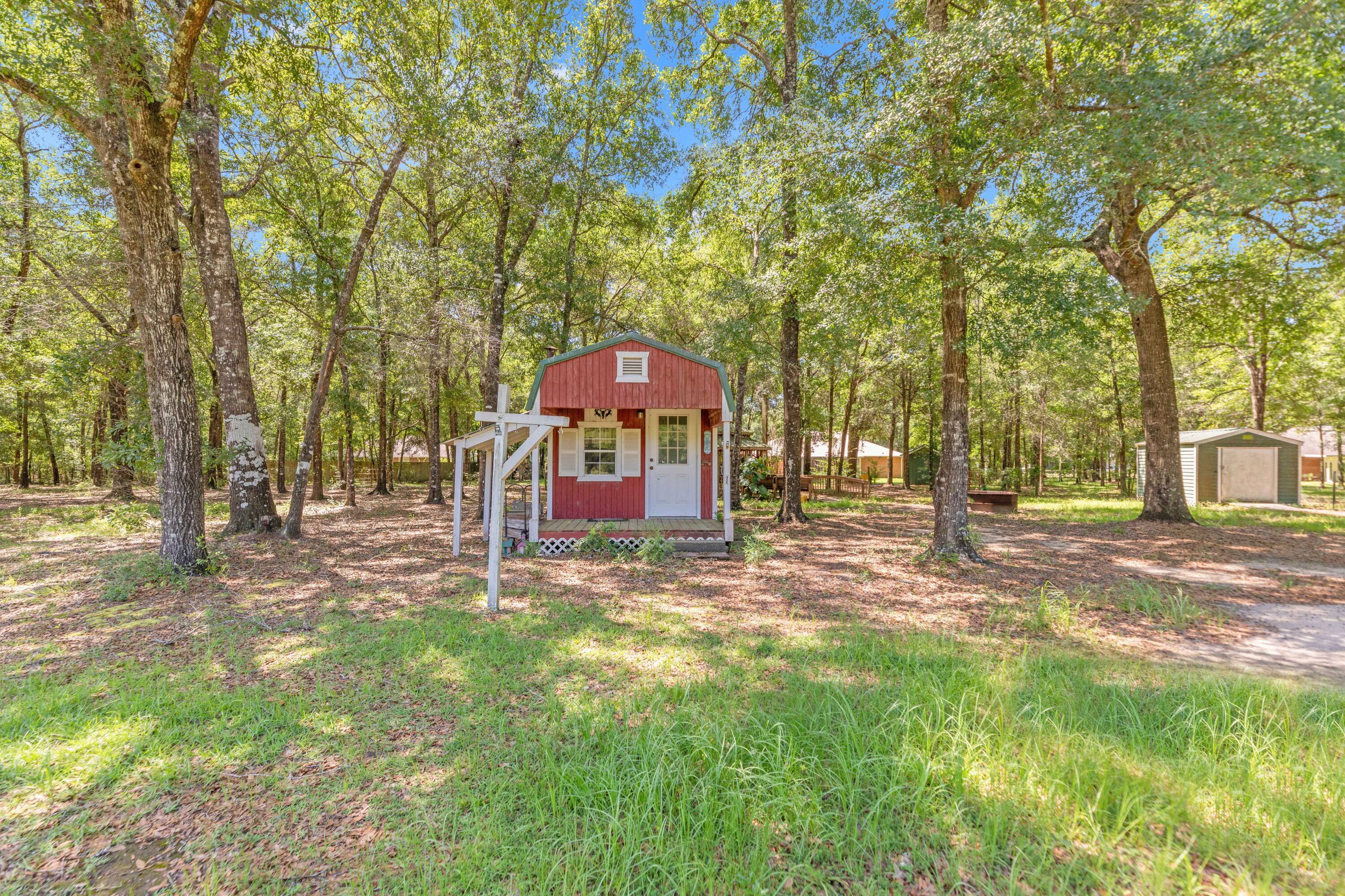 COUNTRYWOOD EST - Residential