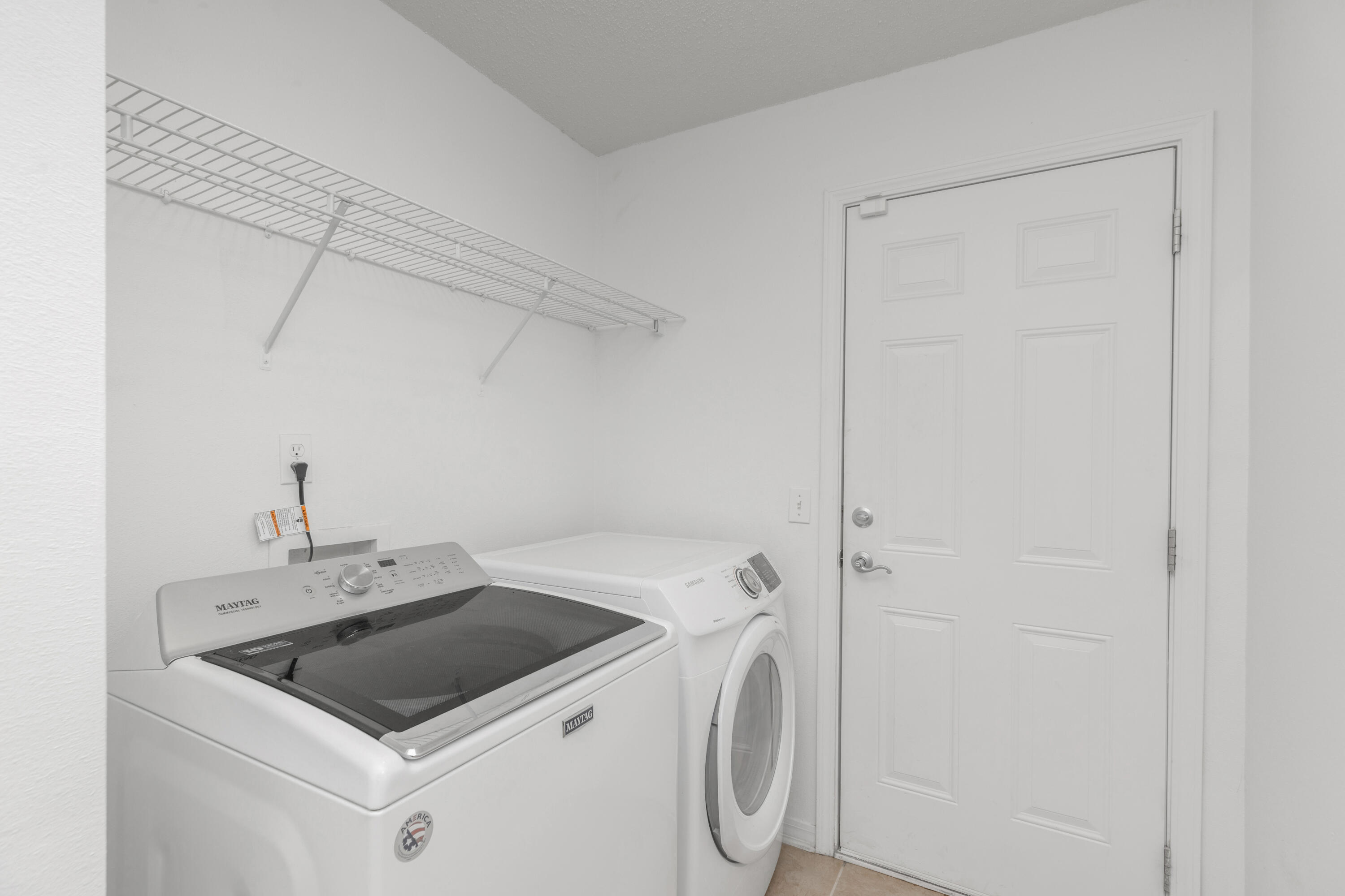 COUNTRYWOOD EST - Residential
