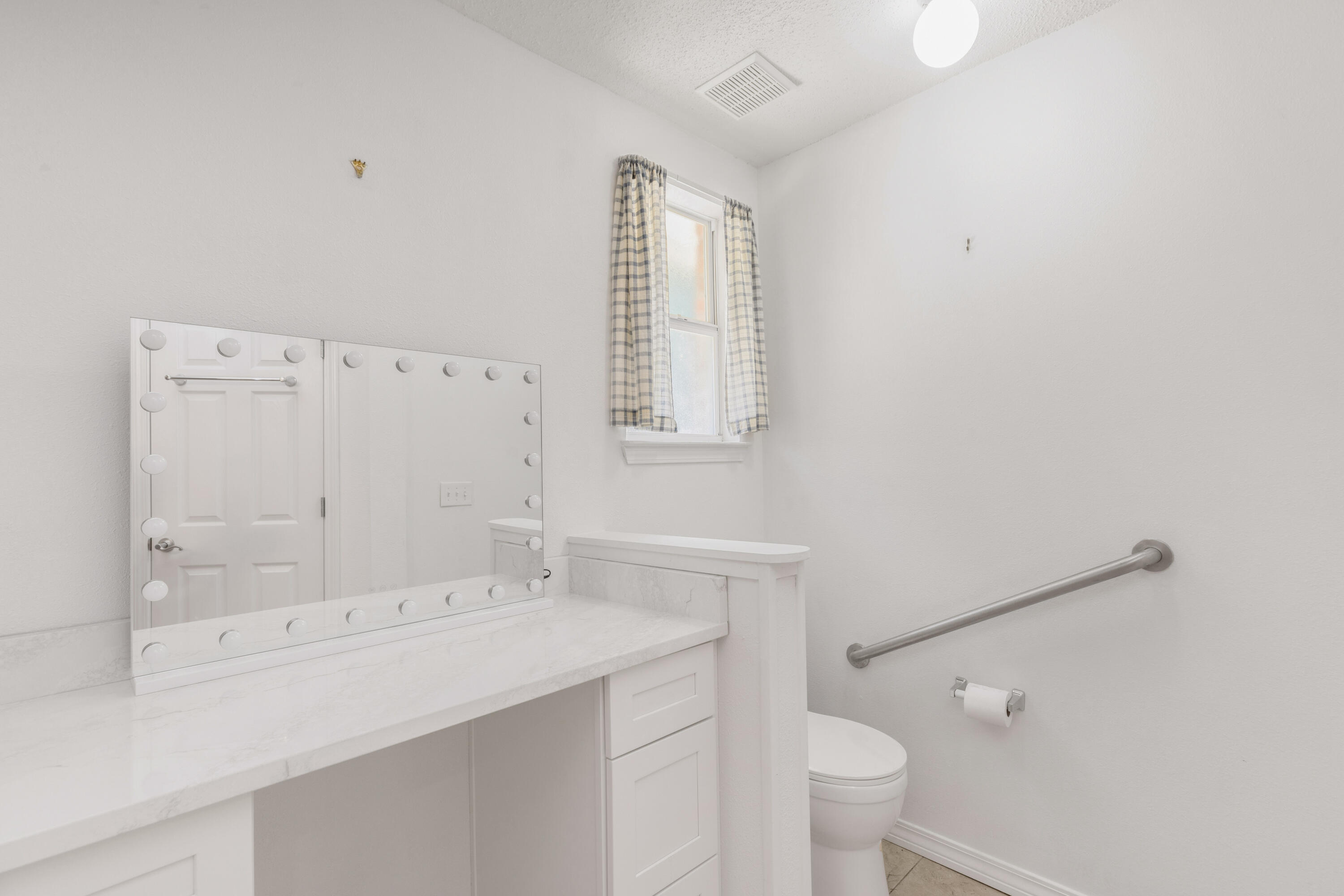 COUNTRYWOOD EST - Residential