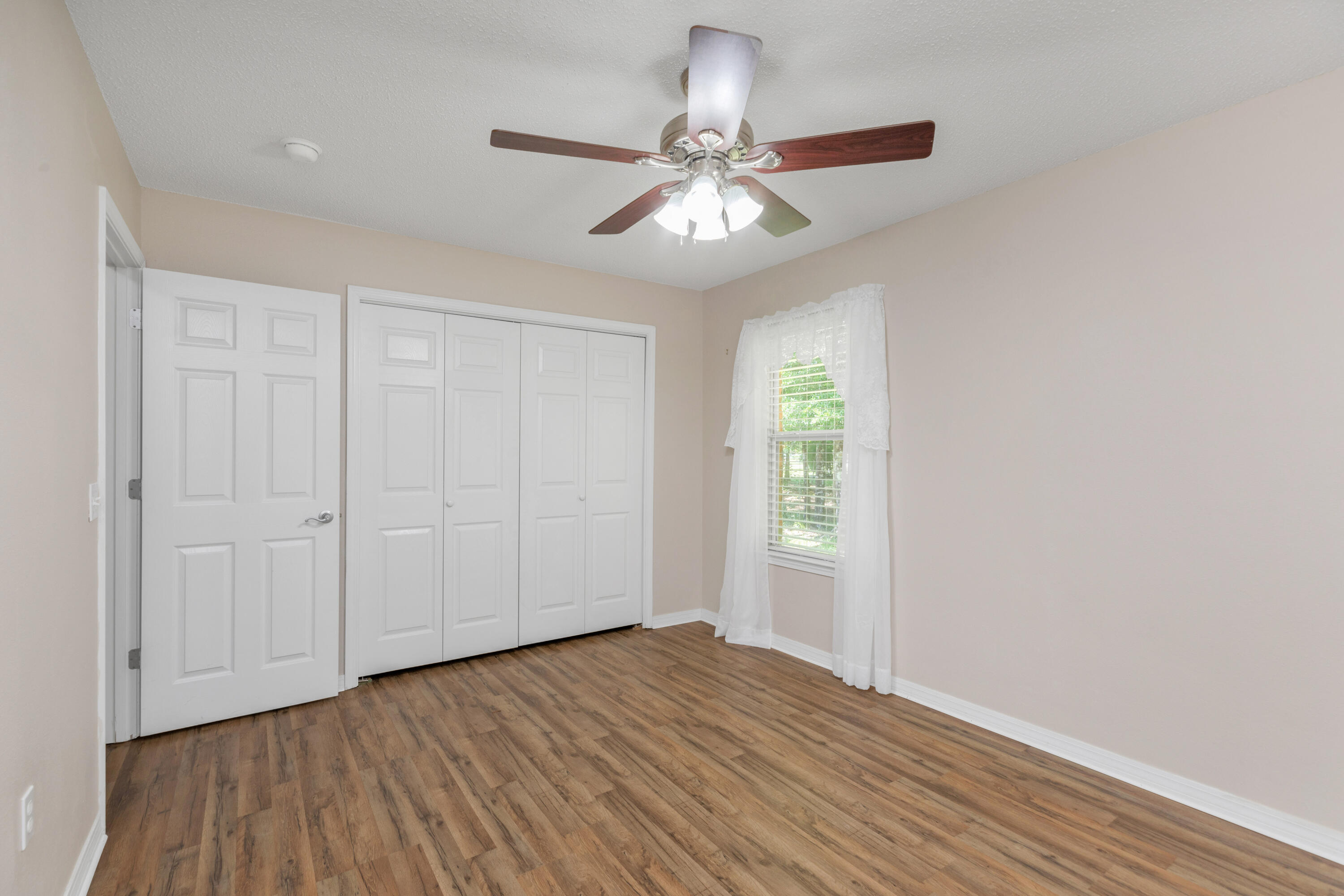 COUNTRYWOOD EST - Residential