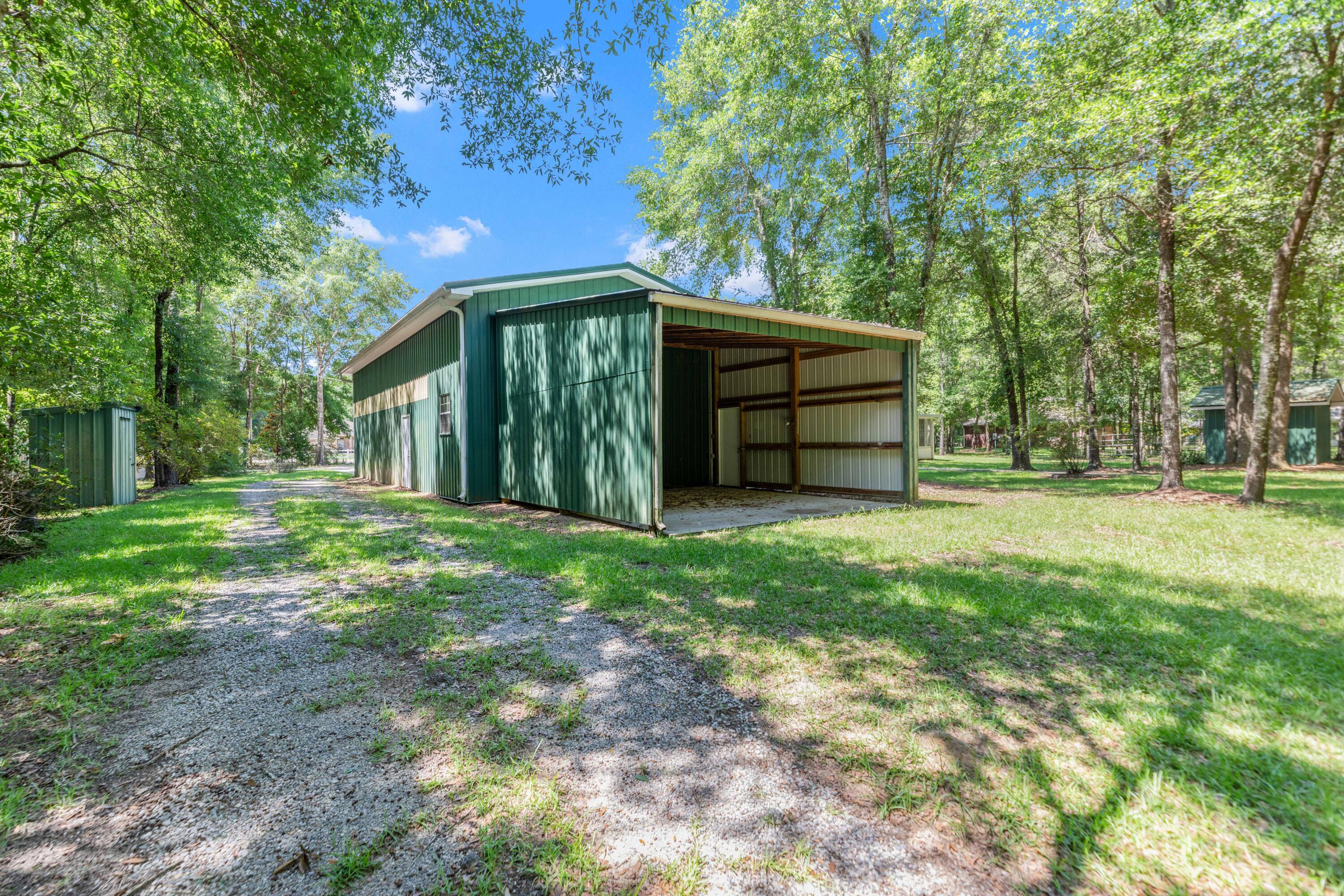 COUNTRYWOOD EST - Residential