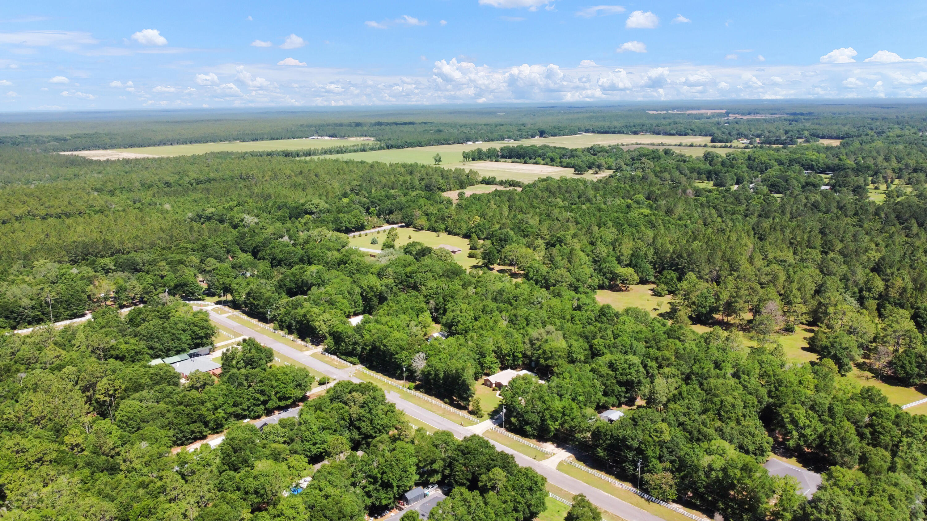 COUNTRYWOOD EST - Residential