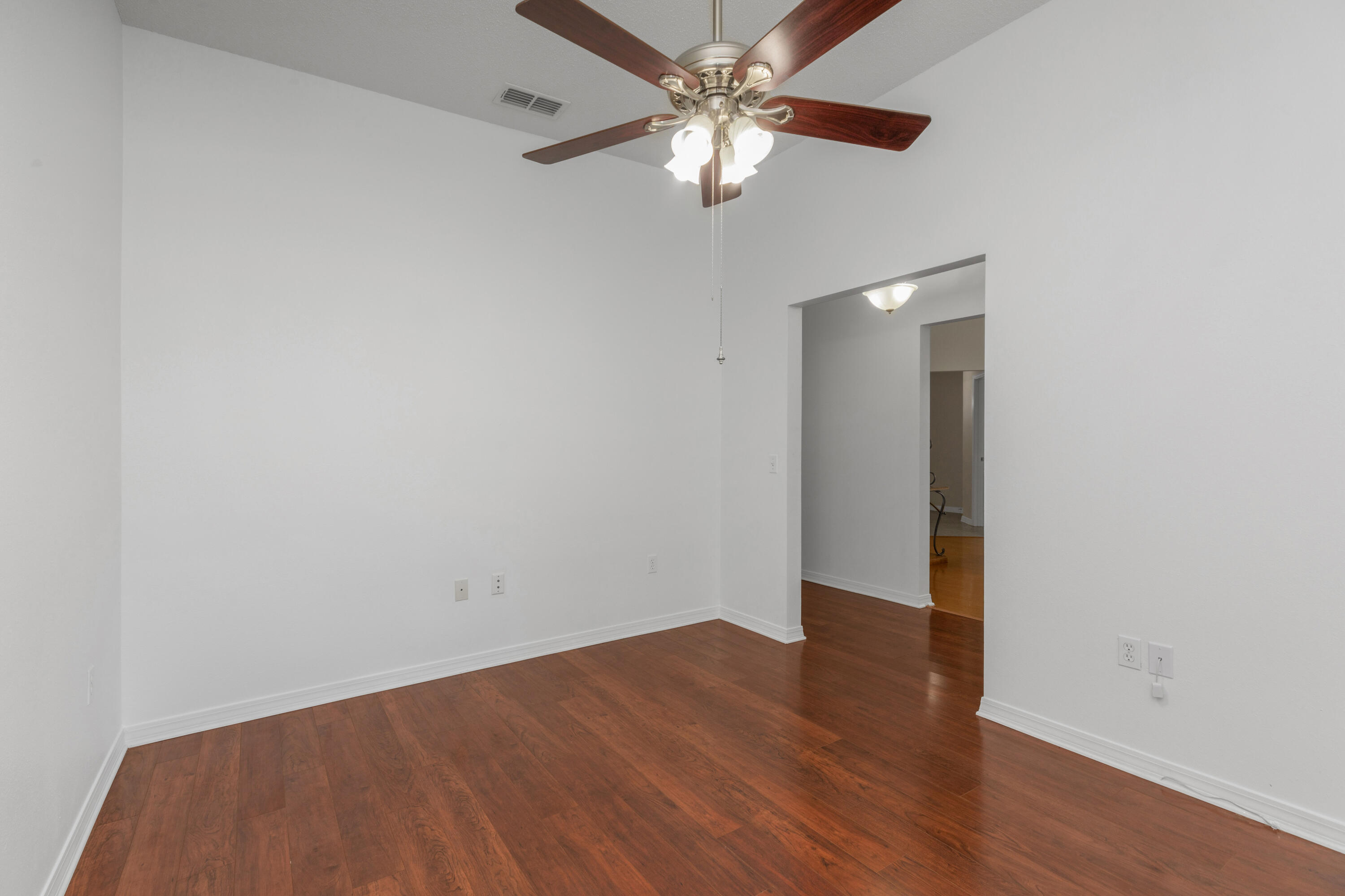 COUNTRYWOOD EST - Residential