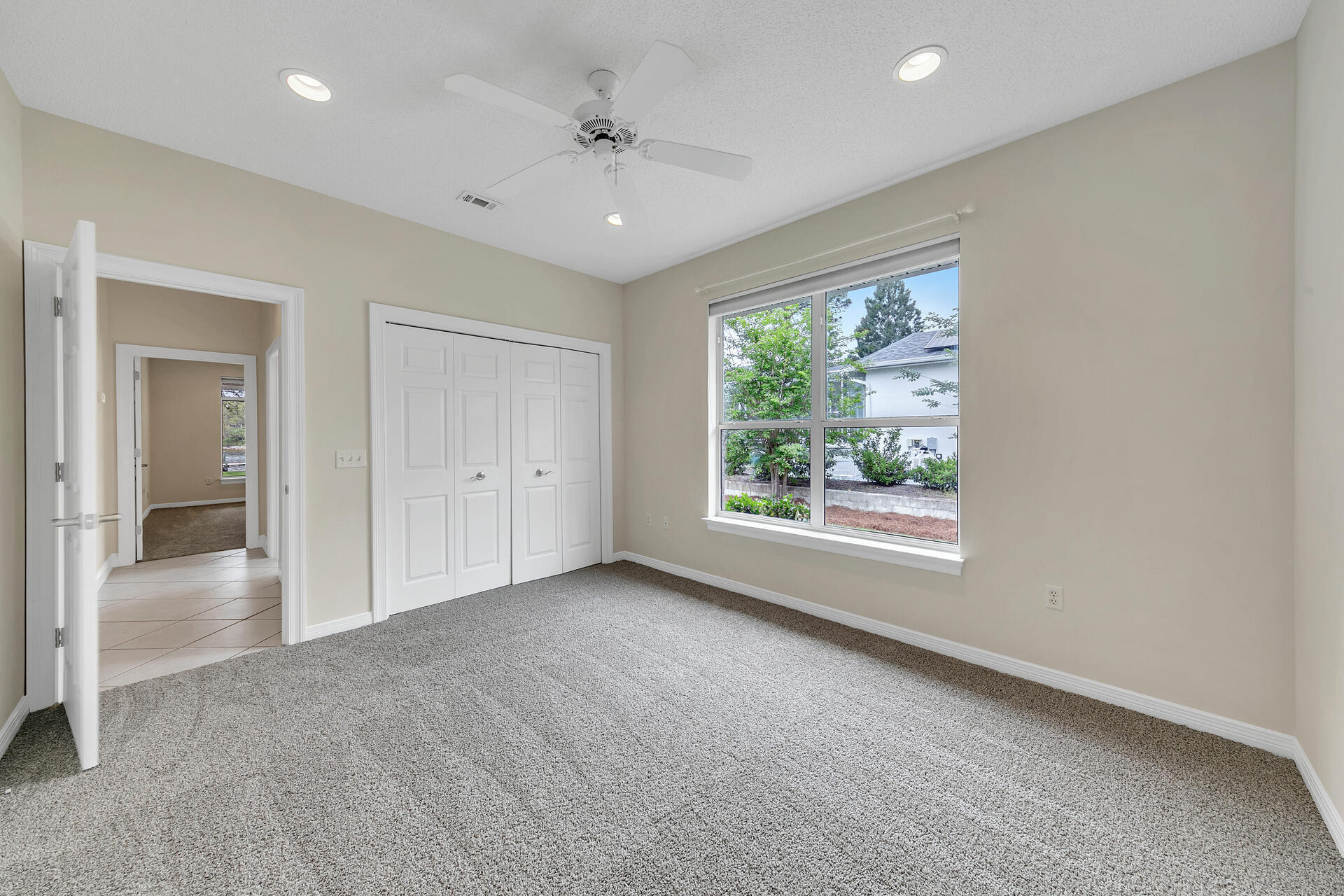 DANA POINTE - Residential