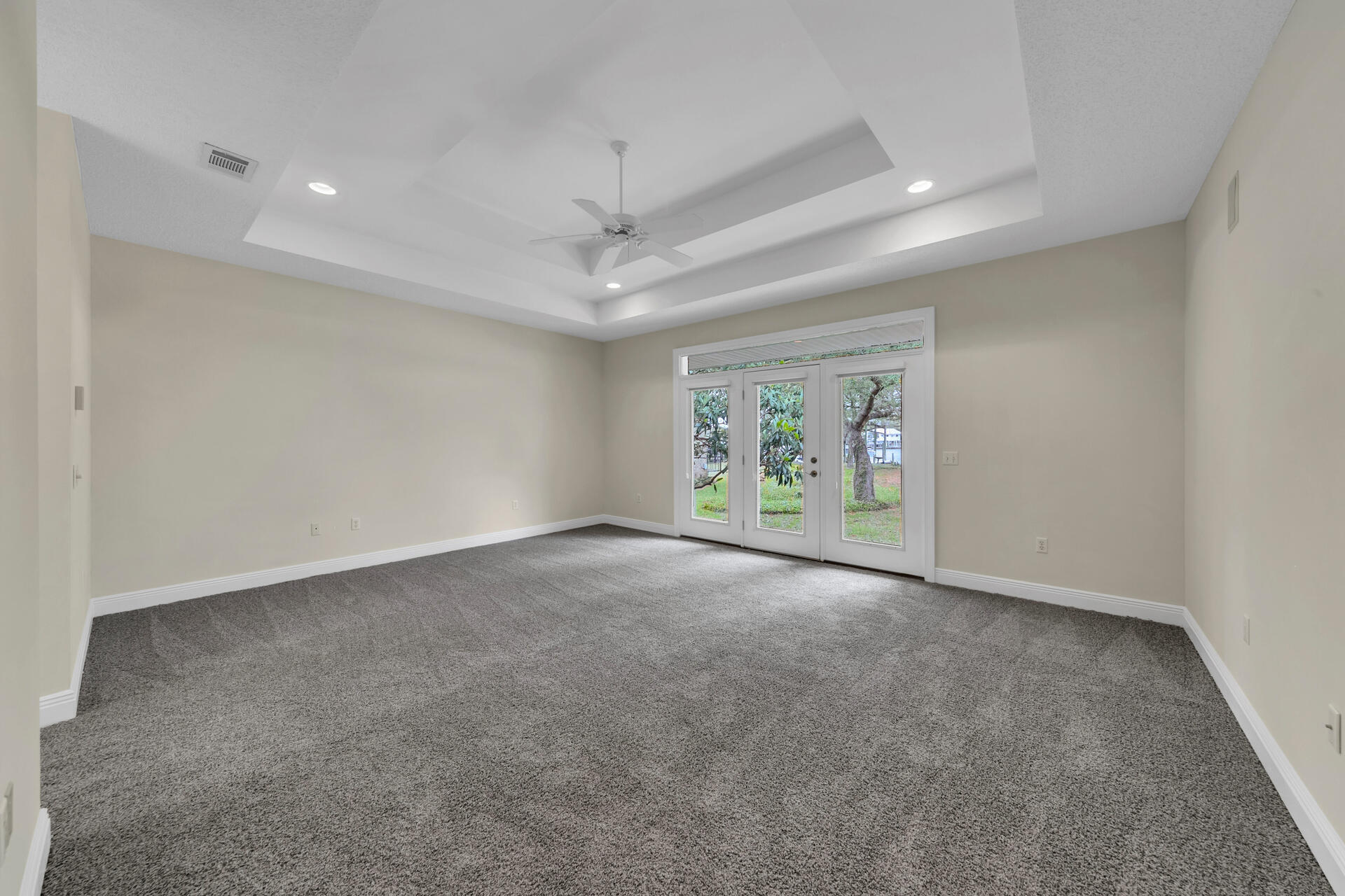 DANA POINTE - Residential