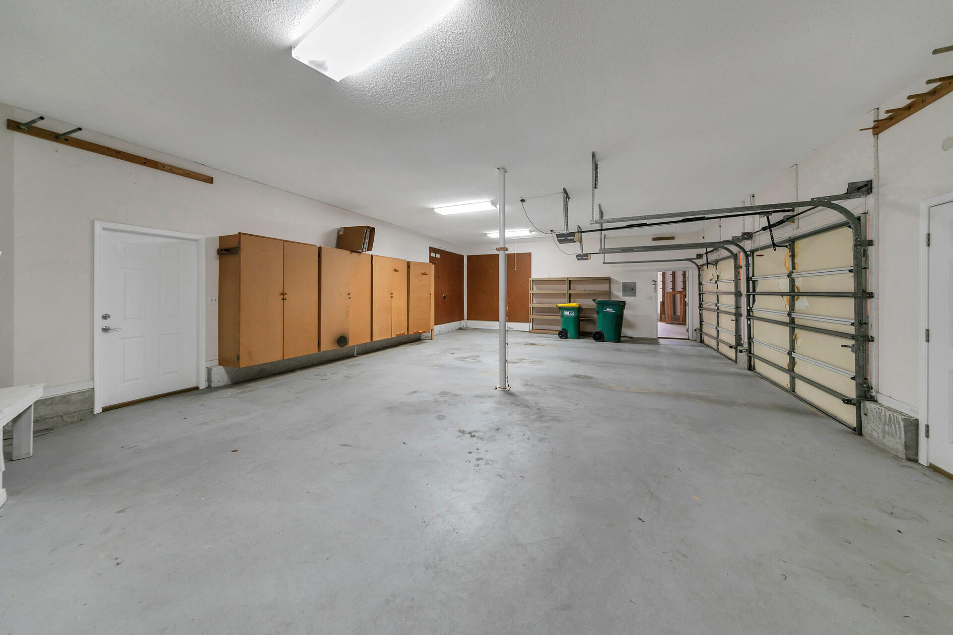 DANA POINTE - Residential