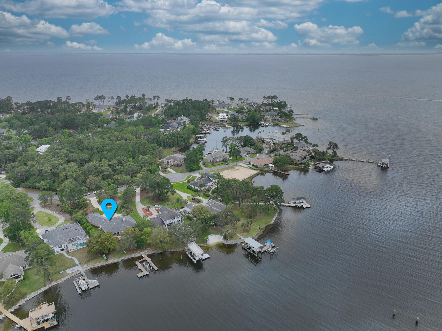 DANA POINTE - Residential