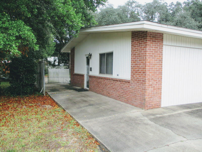 VILLA RUSS PARK - Residential