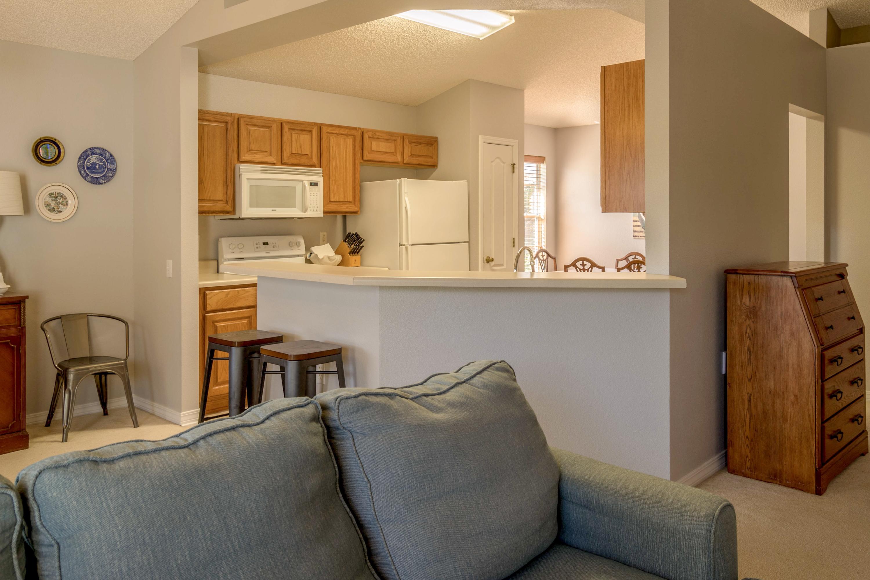 LIGHTHOUSE POINTE - Residential