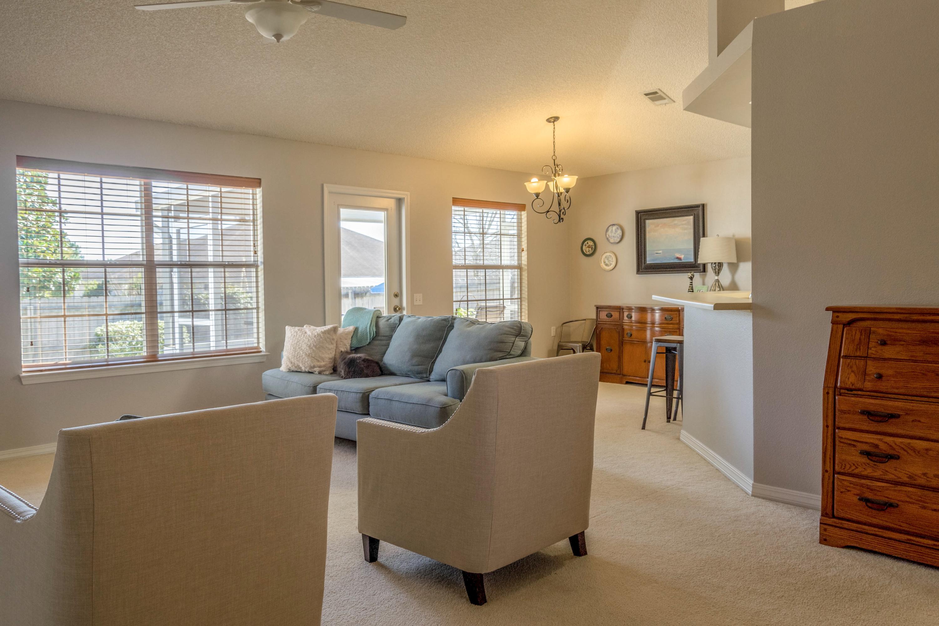 LIGHTHOUSE POINTE - Residential