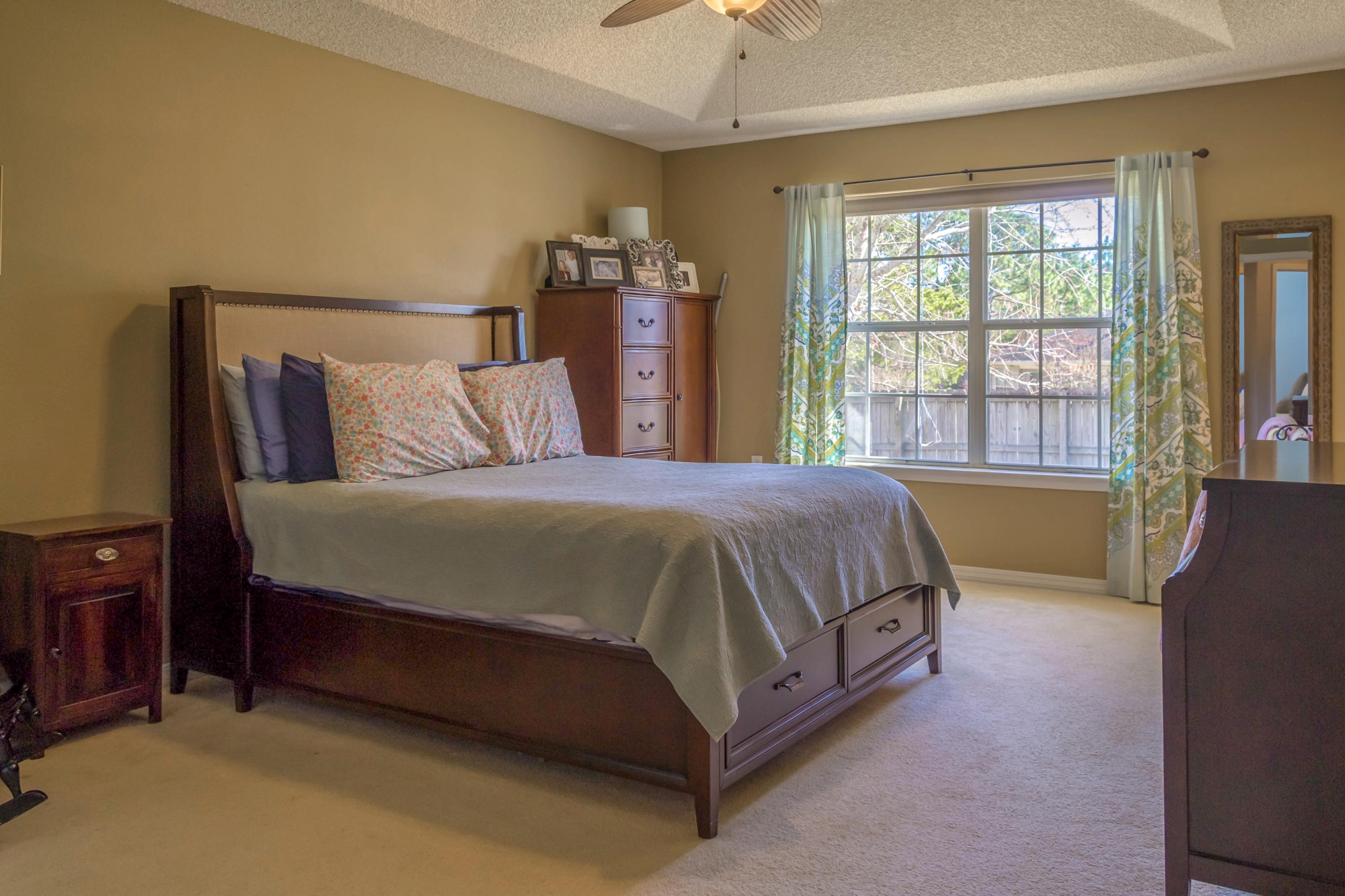 LIGHTHOUSE POINTE - Residential