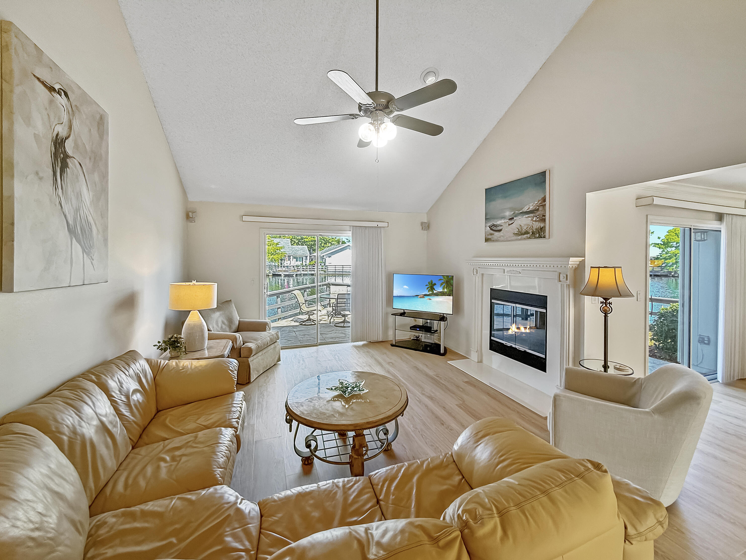 LINKSIDE VILLAGE UNIT 1 - Residential