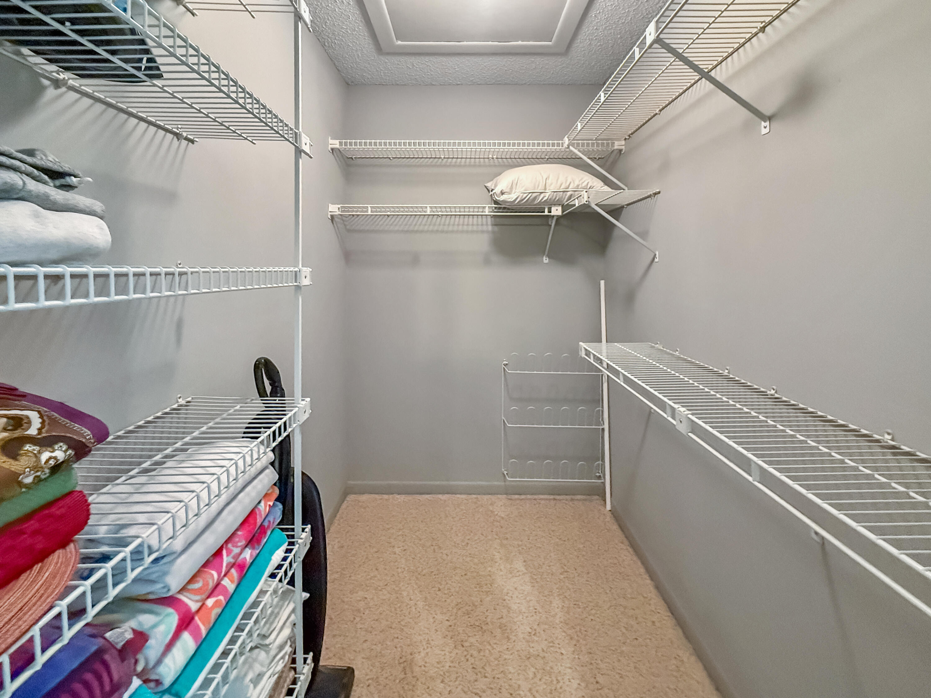 LINKSIDE VILLAGE UNIT 1 - Residential
