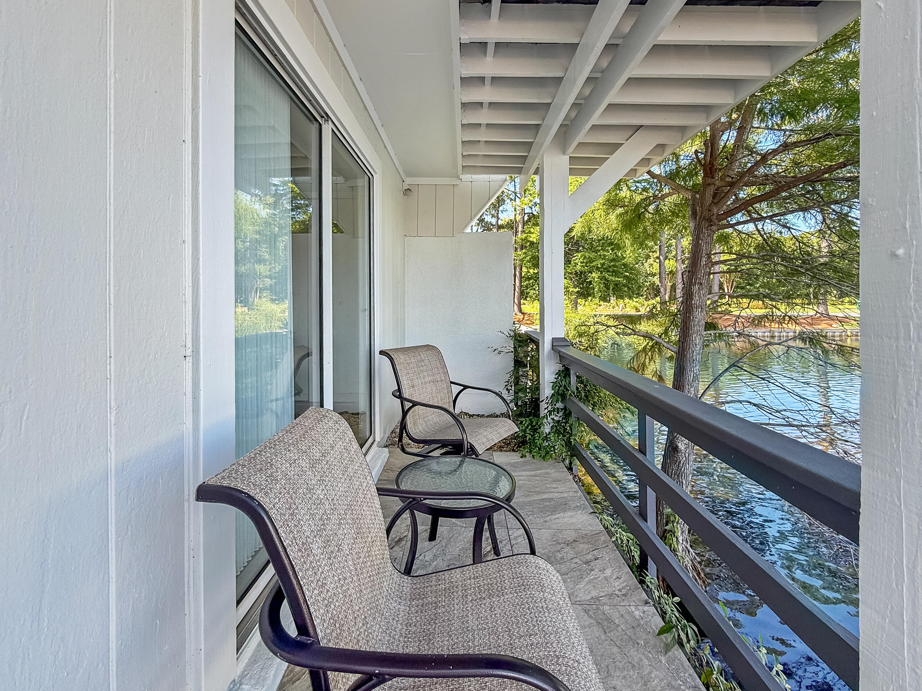 LINKSIDE VILLAGE UNIT 1 - Residential