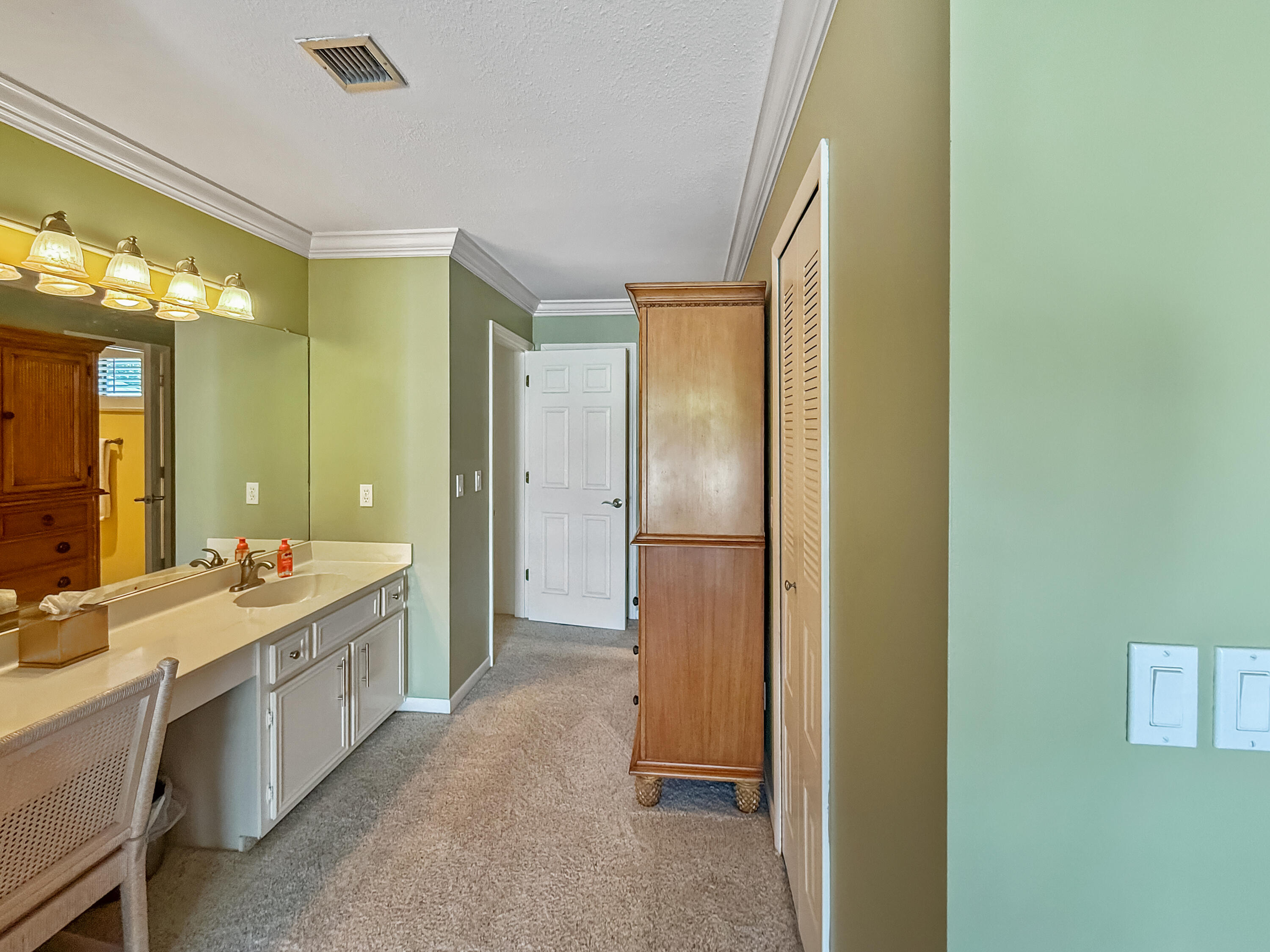 LINKSIDE VILLAGE UNIT 1 - Residential