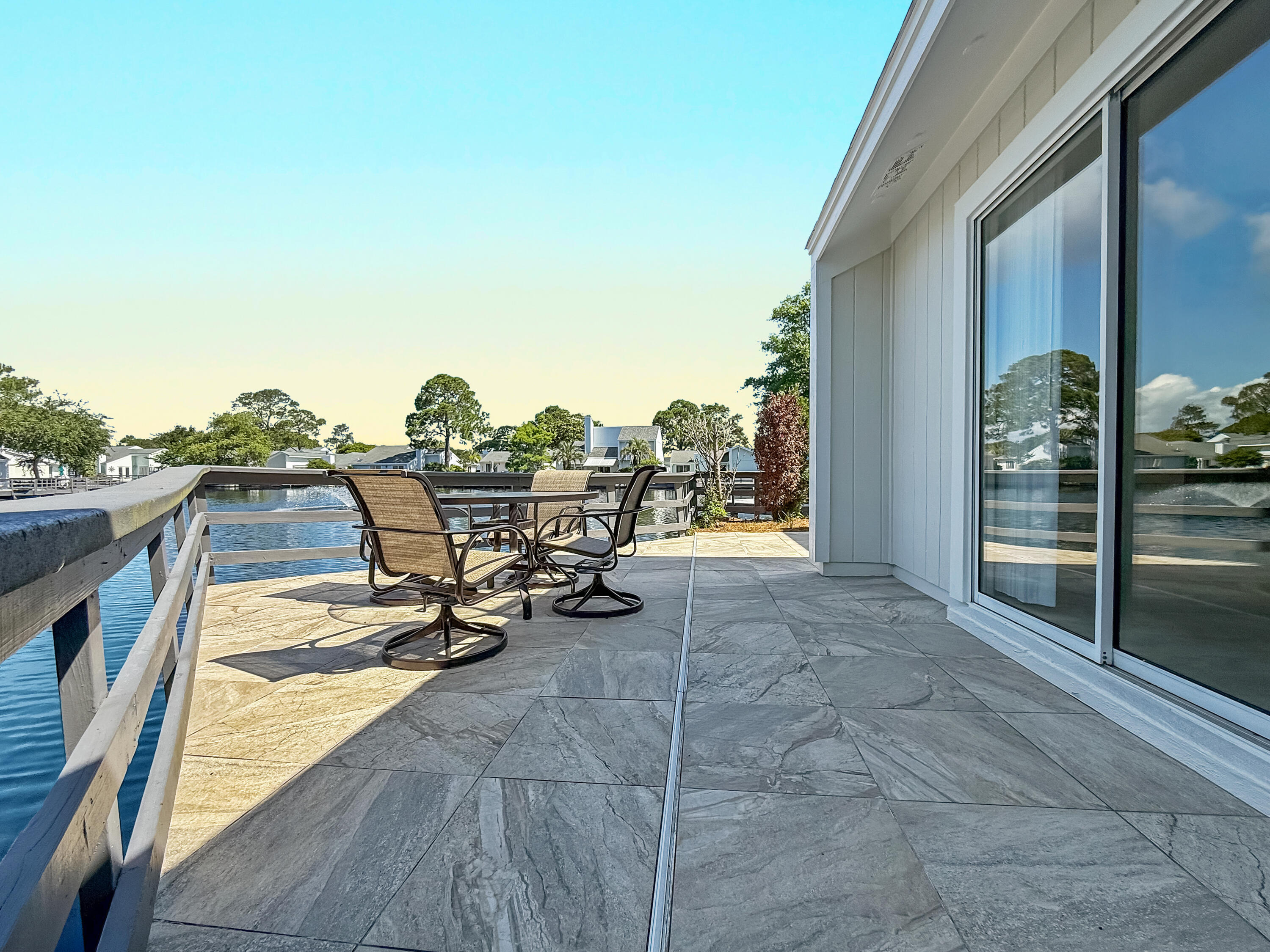 LINKSIDE VILLAGE UNIT 1 - Residential